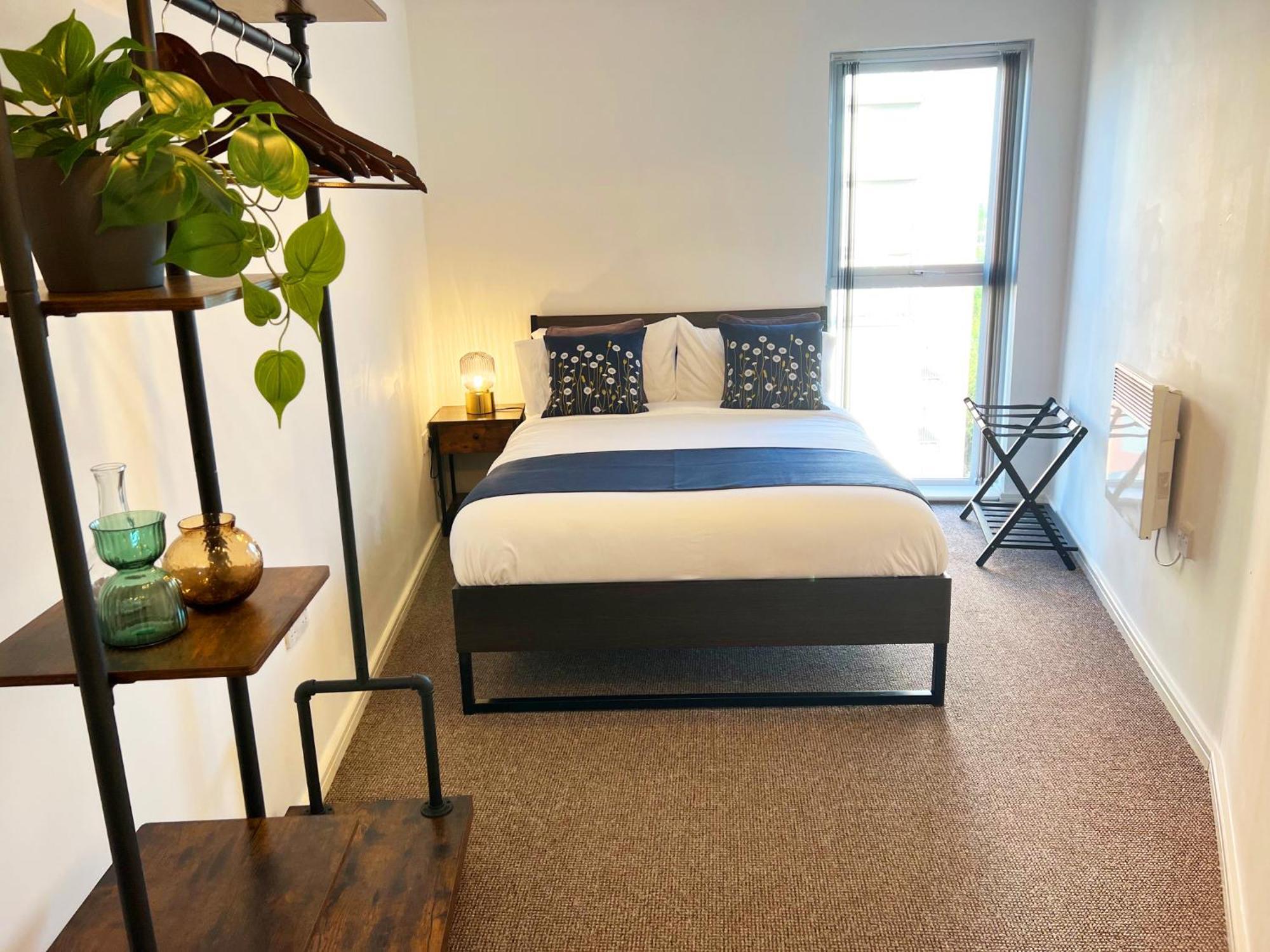 2 Bed Sportcity Opposite Etihad Stadium & Coop Live Apartment Manchester