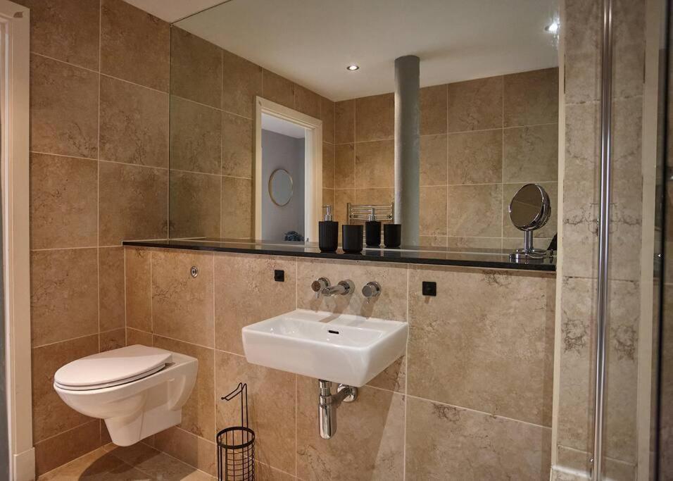 The Diamond Apartment