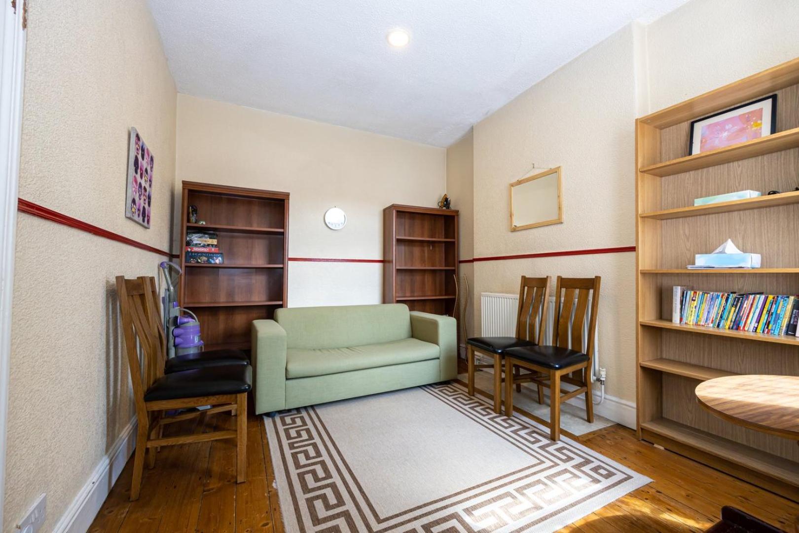 Guestready - Enchanting Life In Gorse Hill