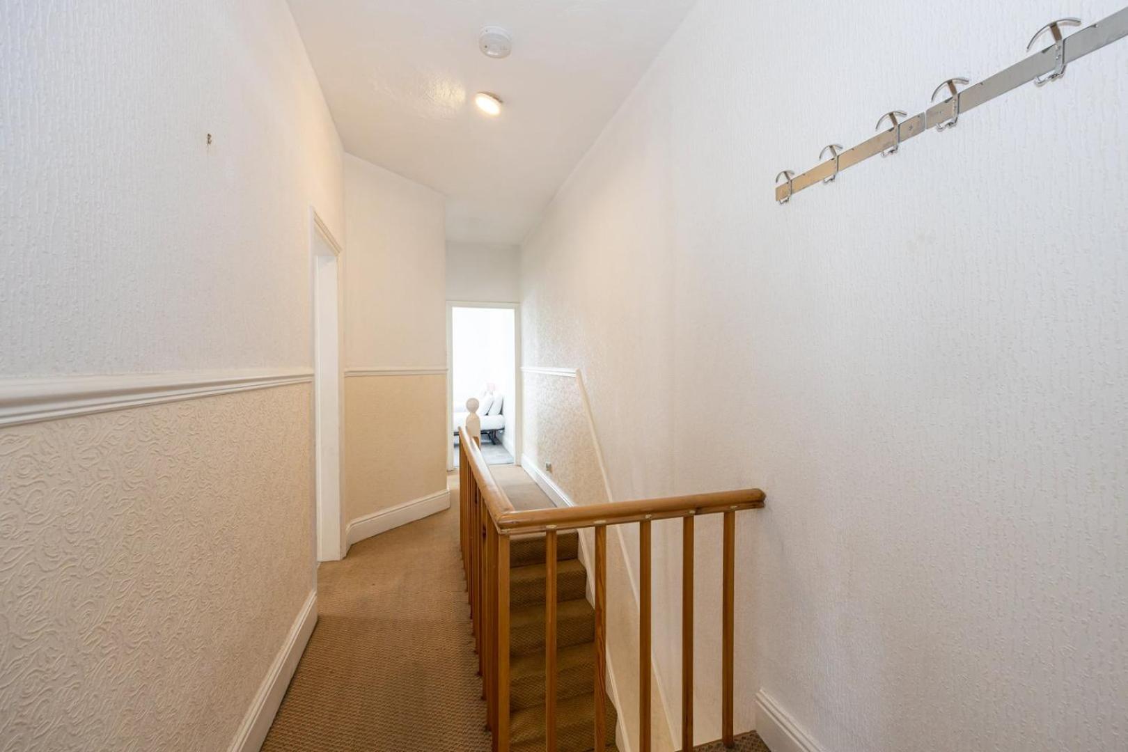 Guestready - Enchanting Life In Gorse Hill *