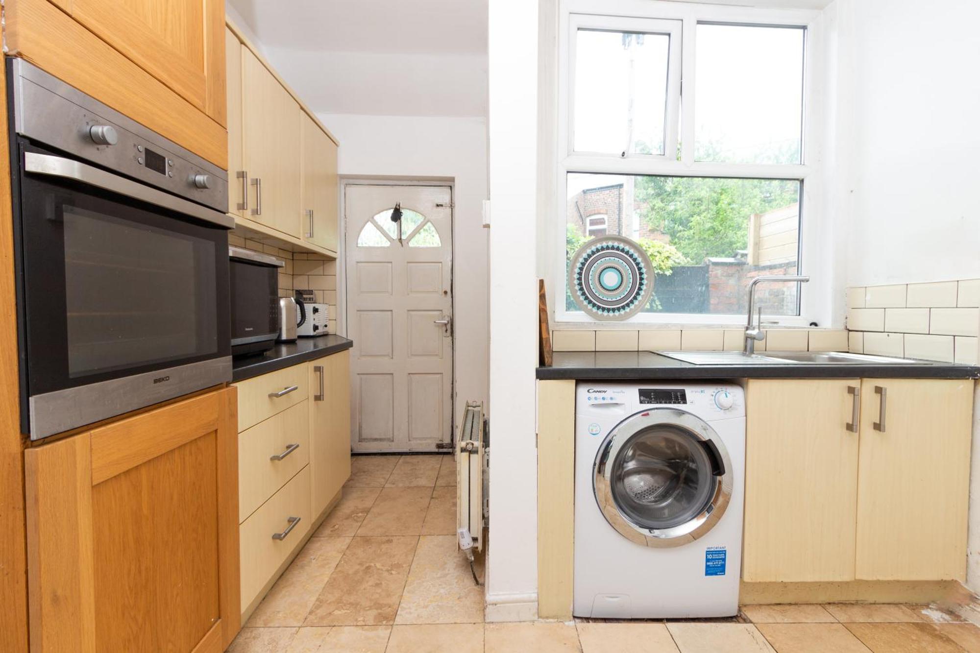 Apartment Homely Ensuite Near Centre *