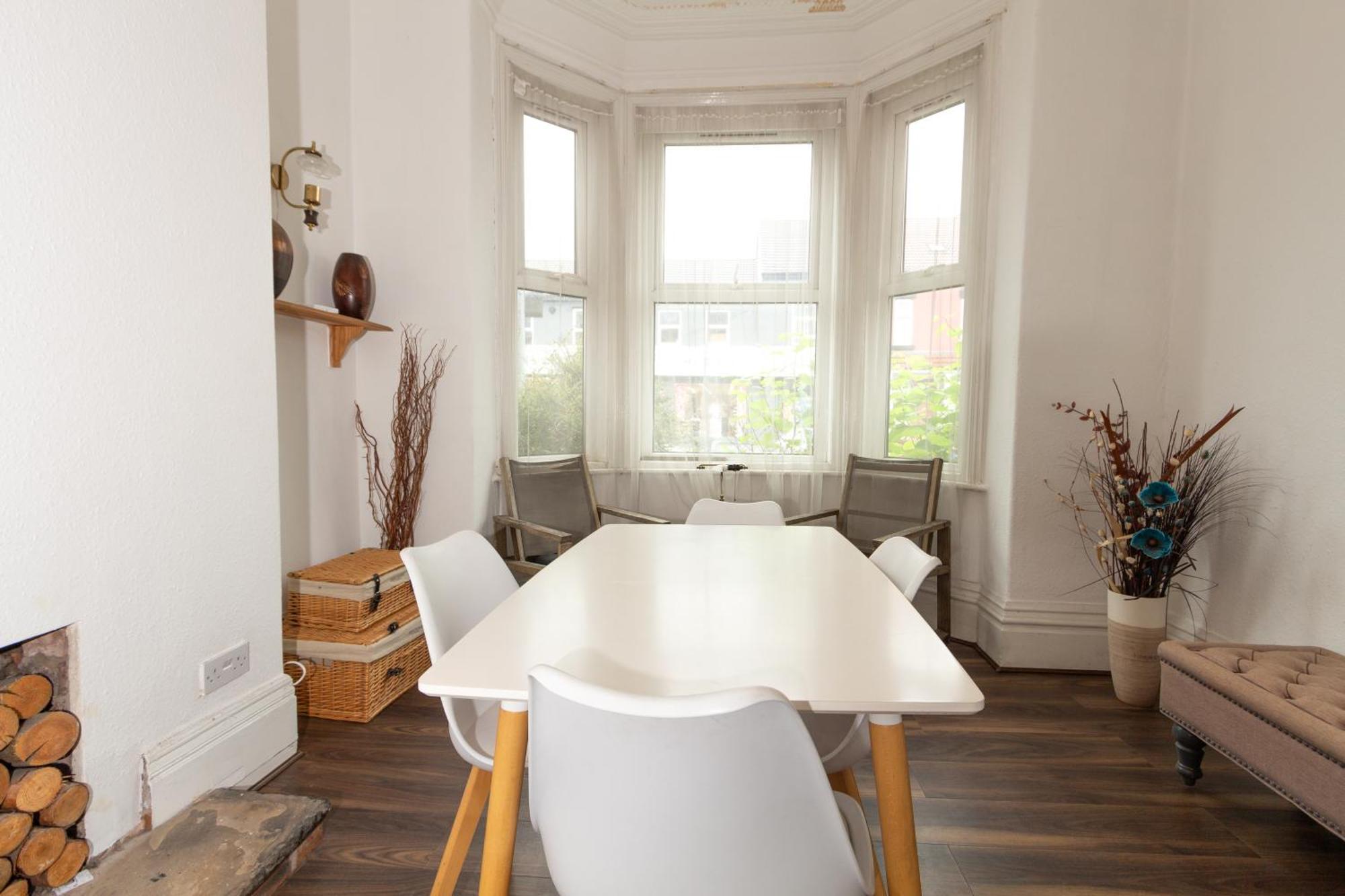 Apartment Homely Ensuite Near Centre Manchester