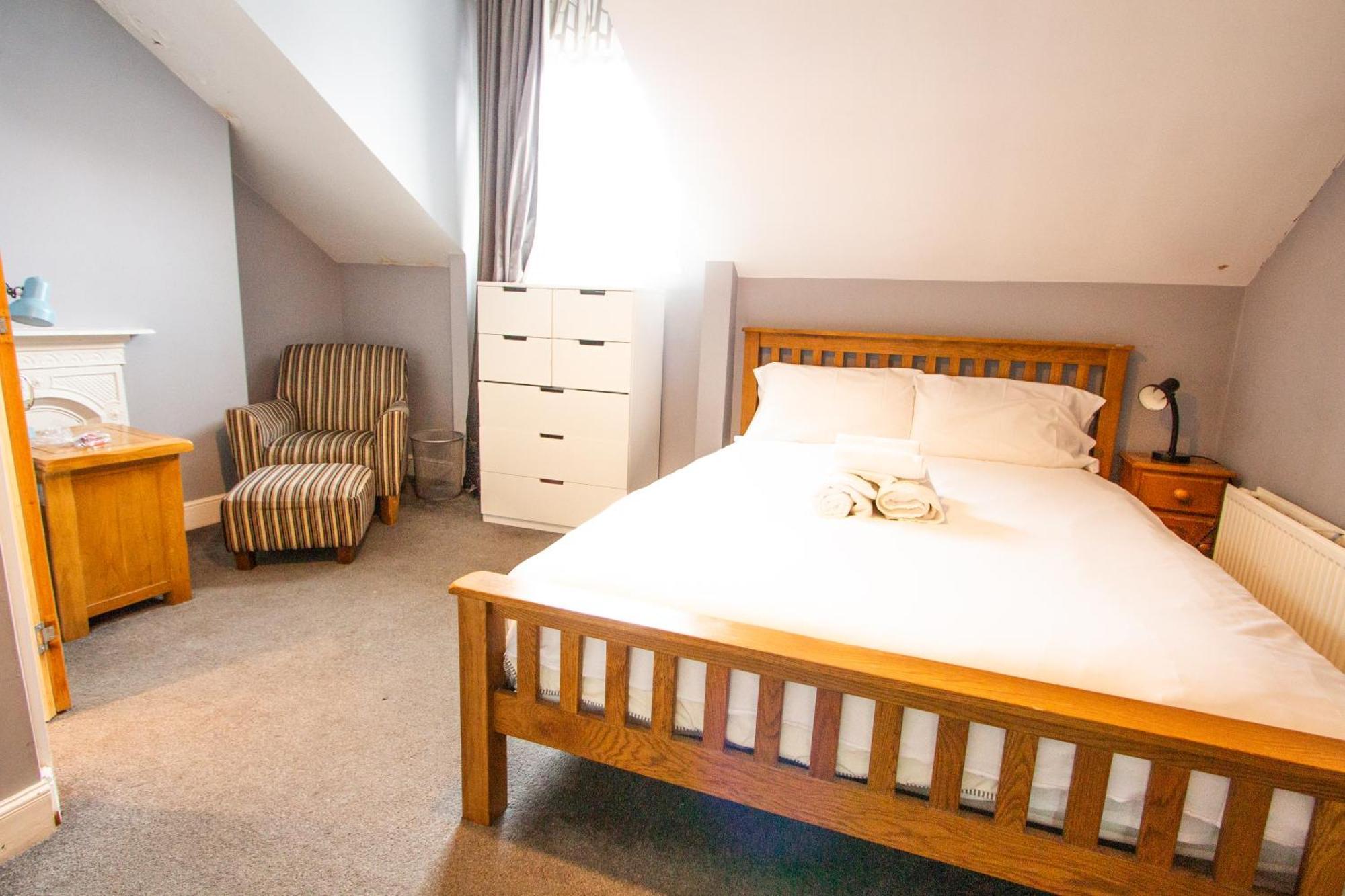 Homely Ensuite Near Centre *