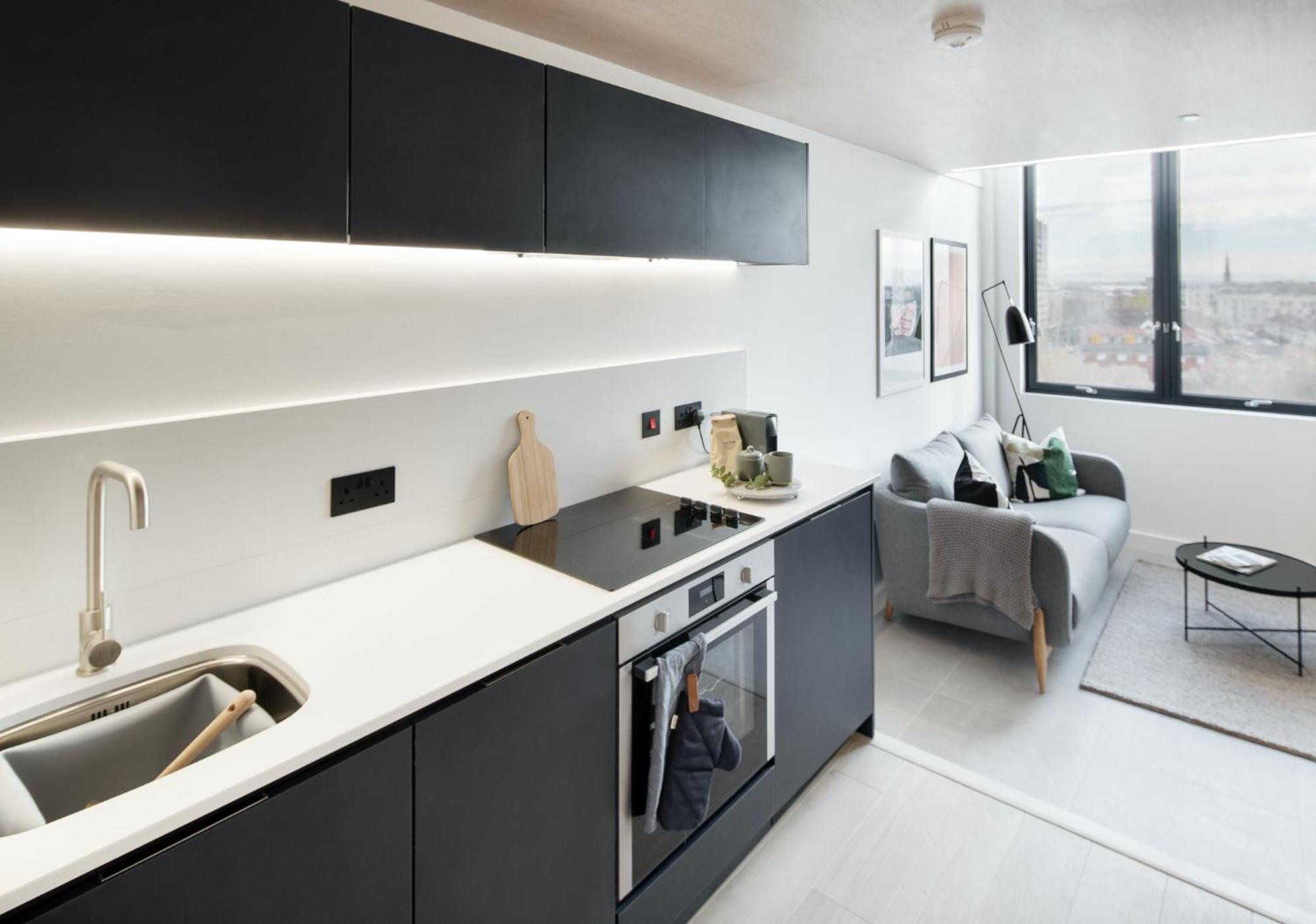 Modern 1-bed Duplex+balcony Manchester