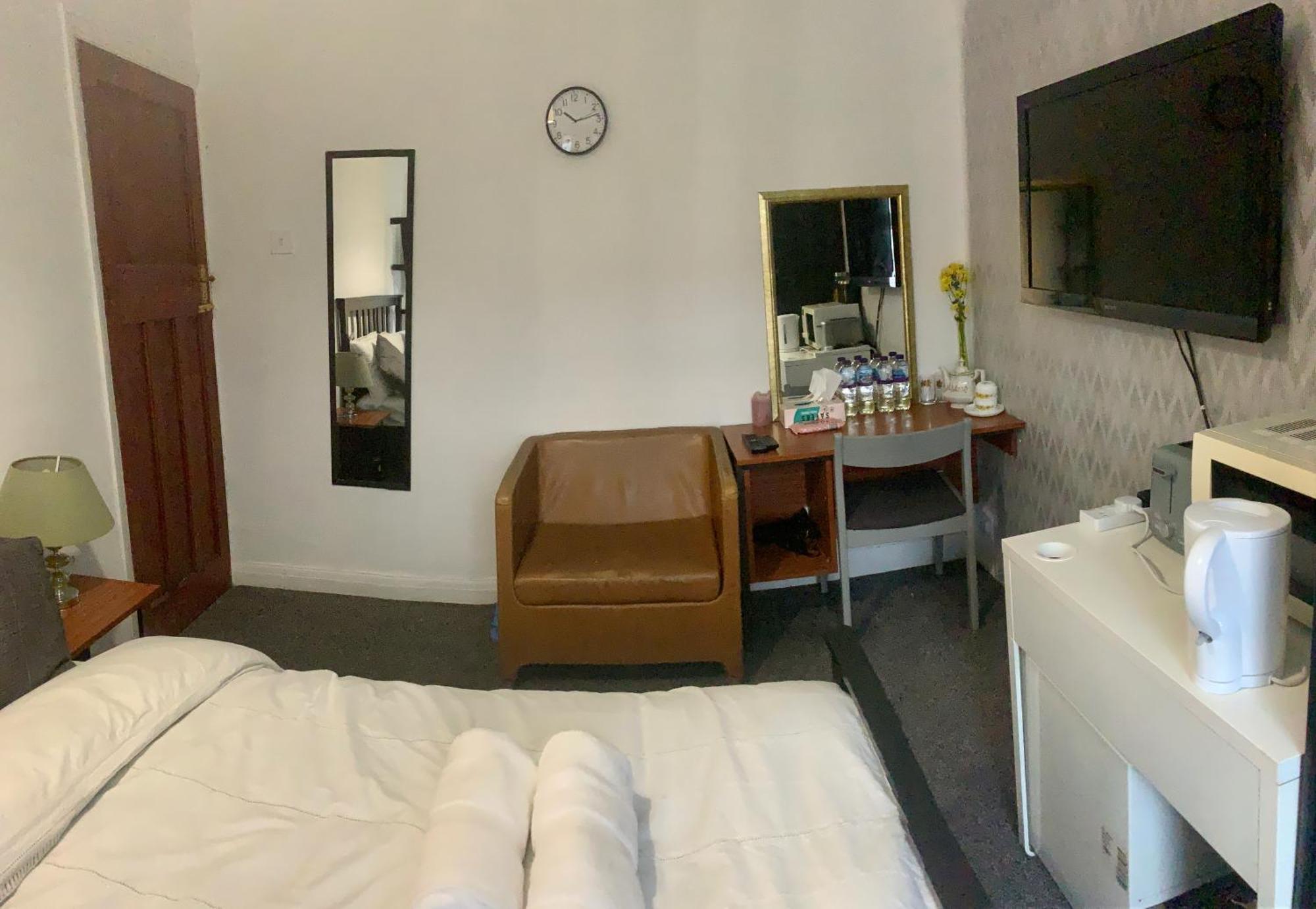 M30 Homestay *