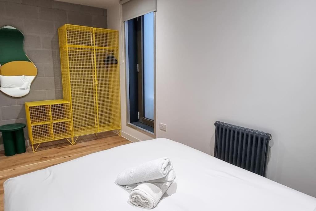 Free Parking - Roof Terrace - Luxury Townhouse * Manchester