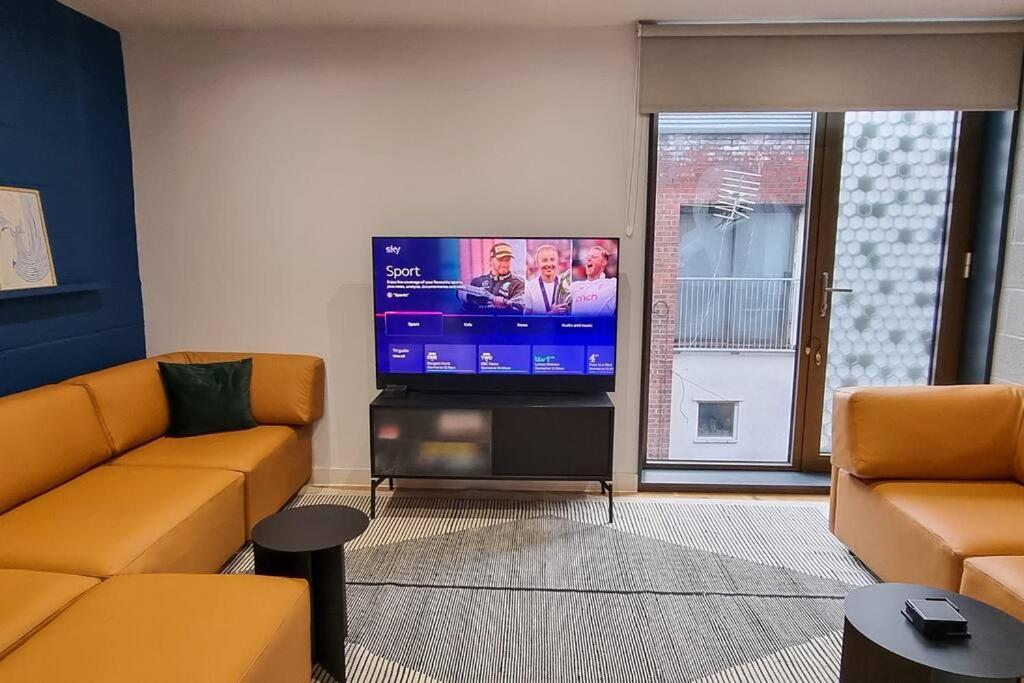 Holiday home Free Parking - Roof Terrace - Luxury Townhouse
