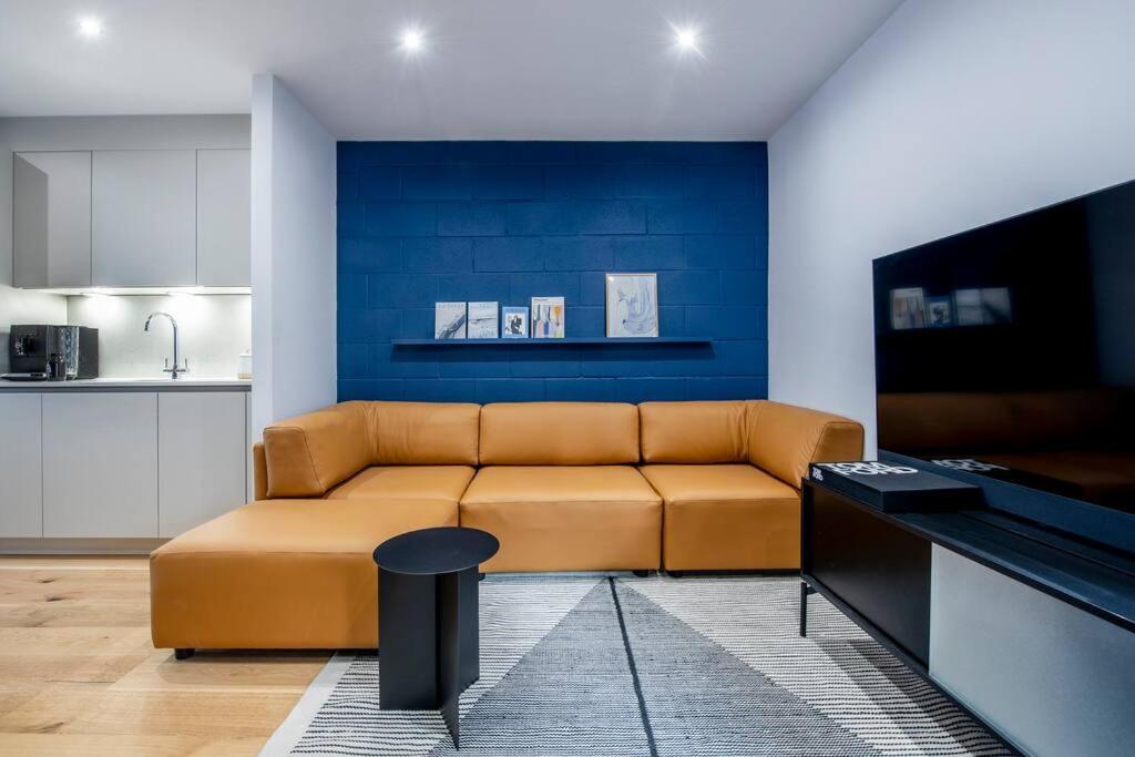 Free Parking - Roof Terrace - Luxury Townhouse