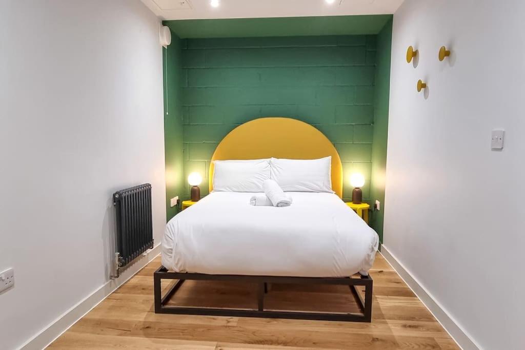 Free Parking - Roof Terrace - Luxury Townhouse *