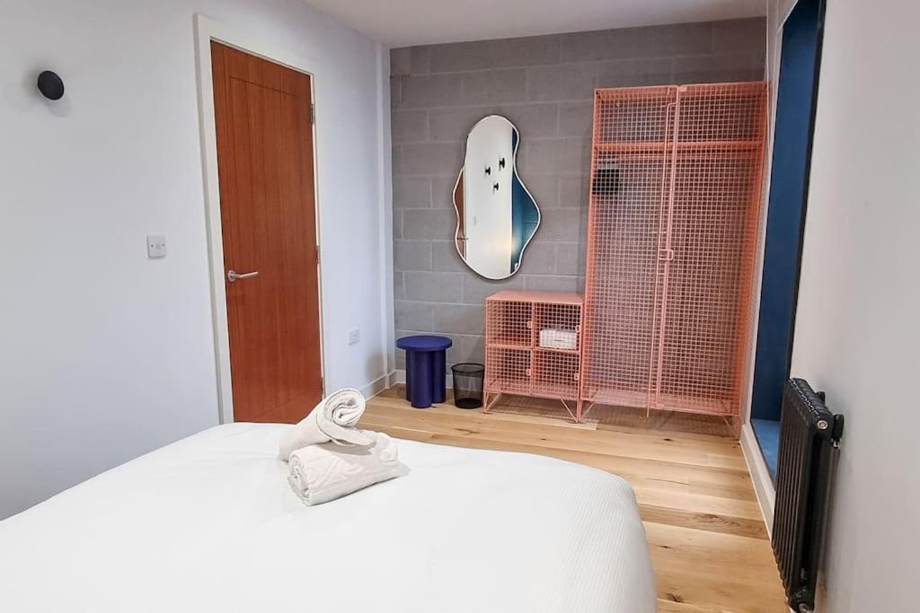 Free Parking - Roof Terrace - Luxury Townhouse