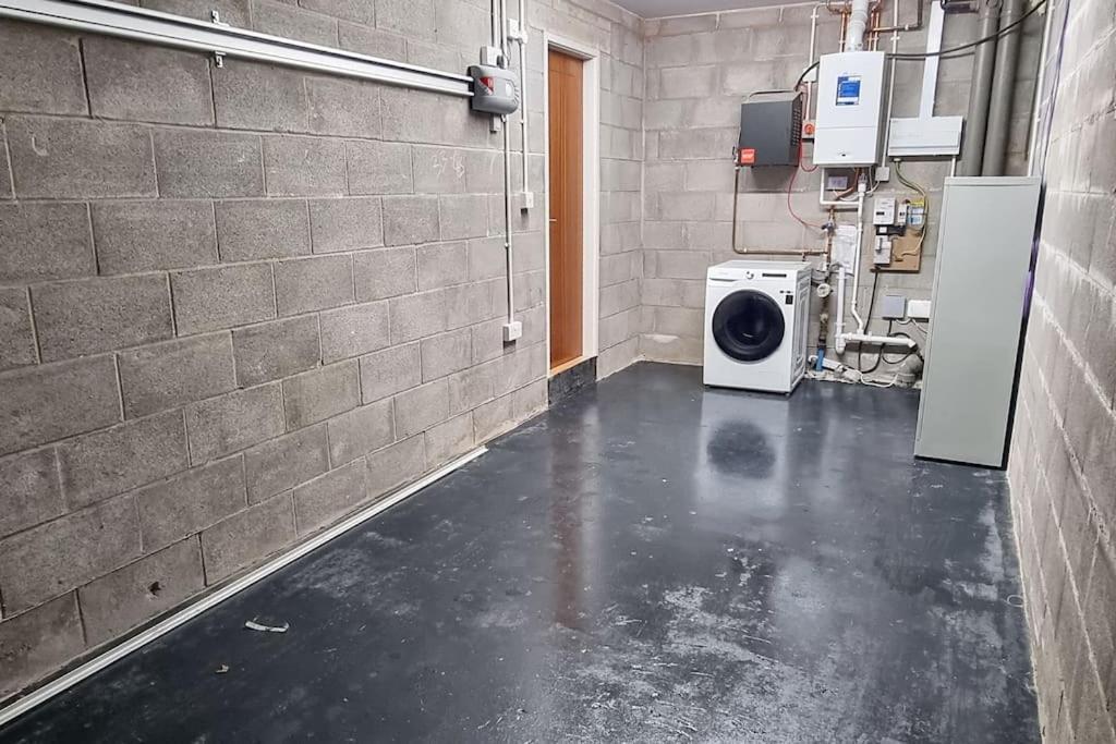 Free Parking - Roof Terrace - Luxury Townhouse