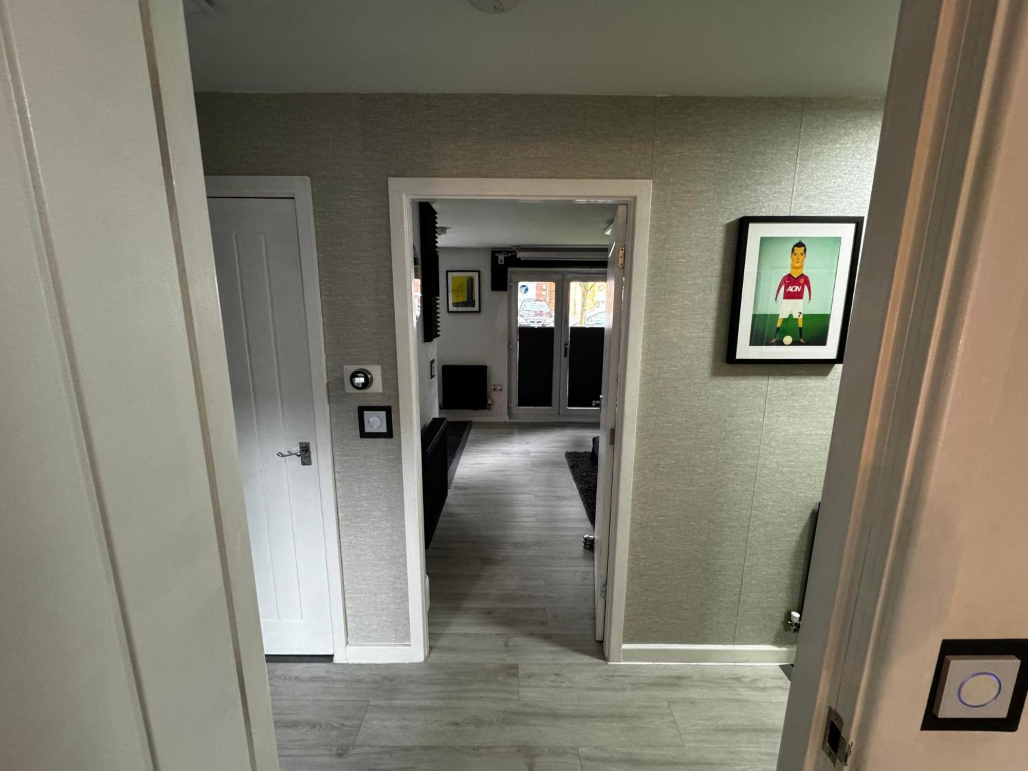 Luxury Spacious Modern Near Centre Apartment Manchester