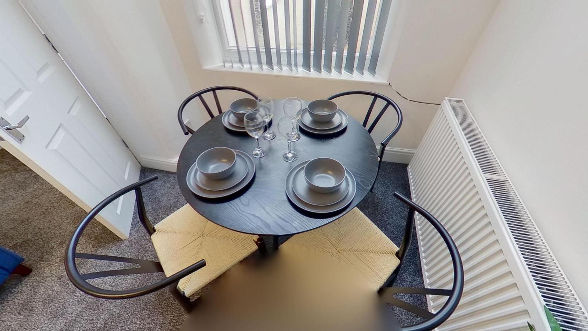 Elegant 2 Bed House Near Centre * Manchester