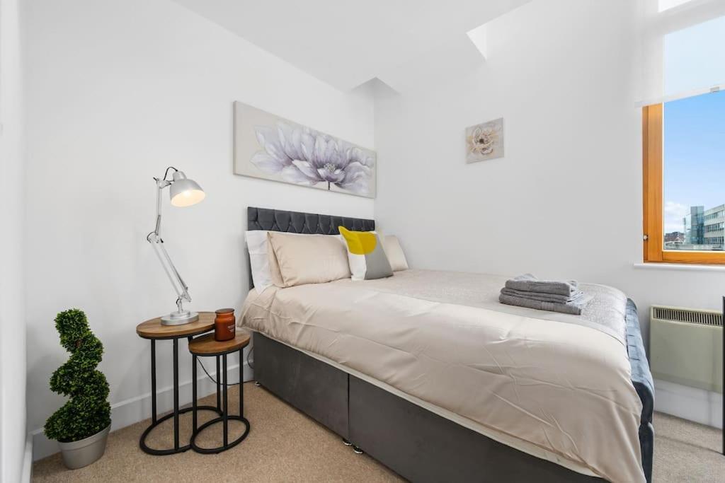 Piccadilly Luxury Three Bedroom