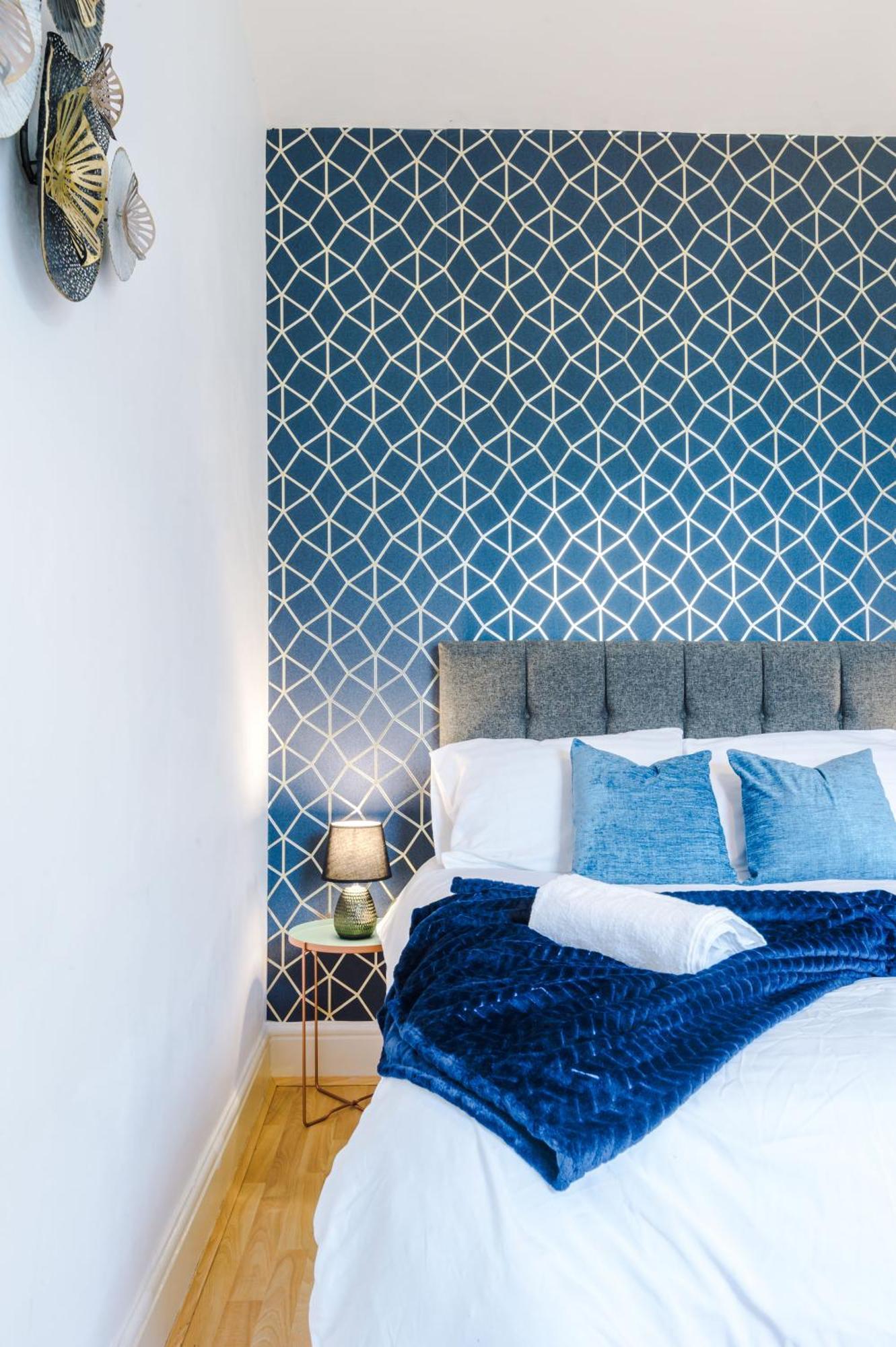 R&r Nr Mediacity 4 Bedrms, 6 Beds, Free Parking Holiday home *