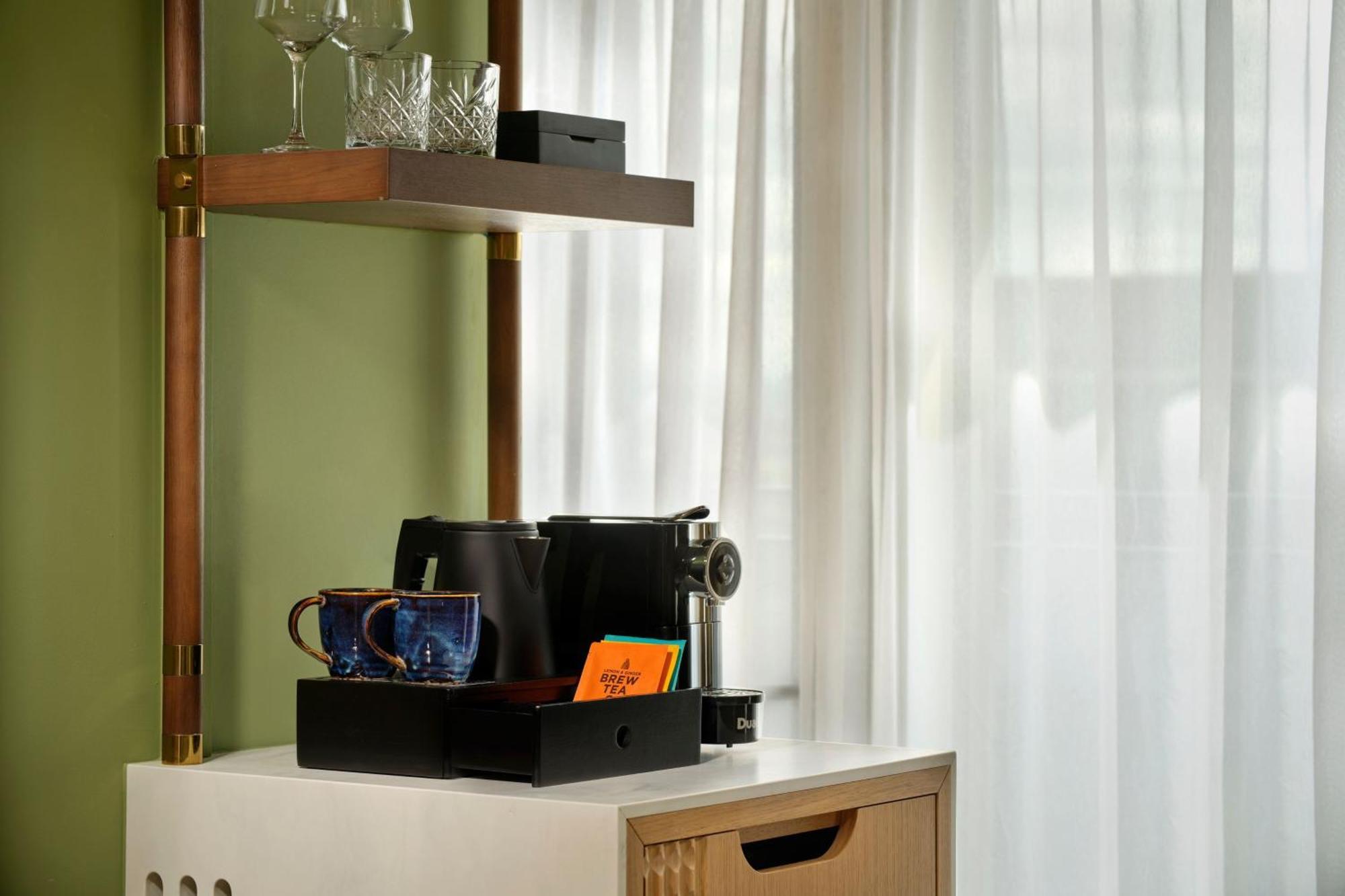 The Reach At Piccadilly, Manchester, A Tribute Portfolio 4* Manchester