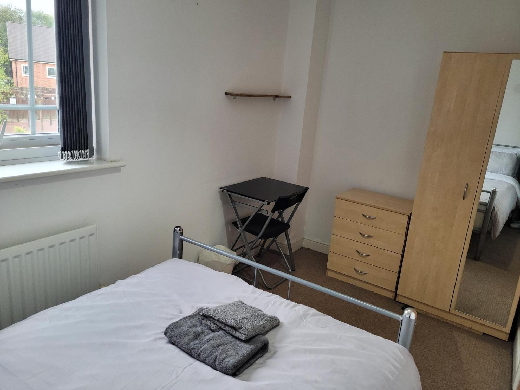Tenpickering Place Guest house Manchester