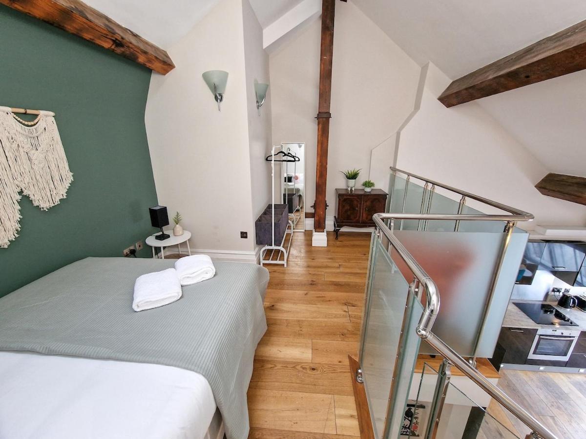 Luxury Piccadilly Duplex Flat By Superhost Holiday home Manchester