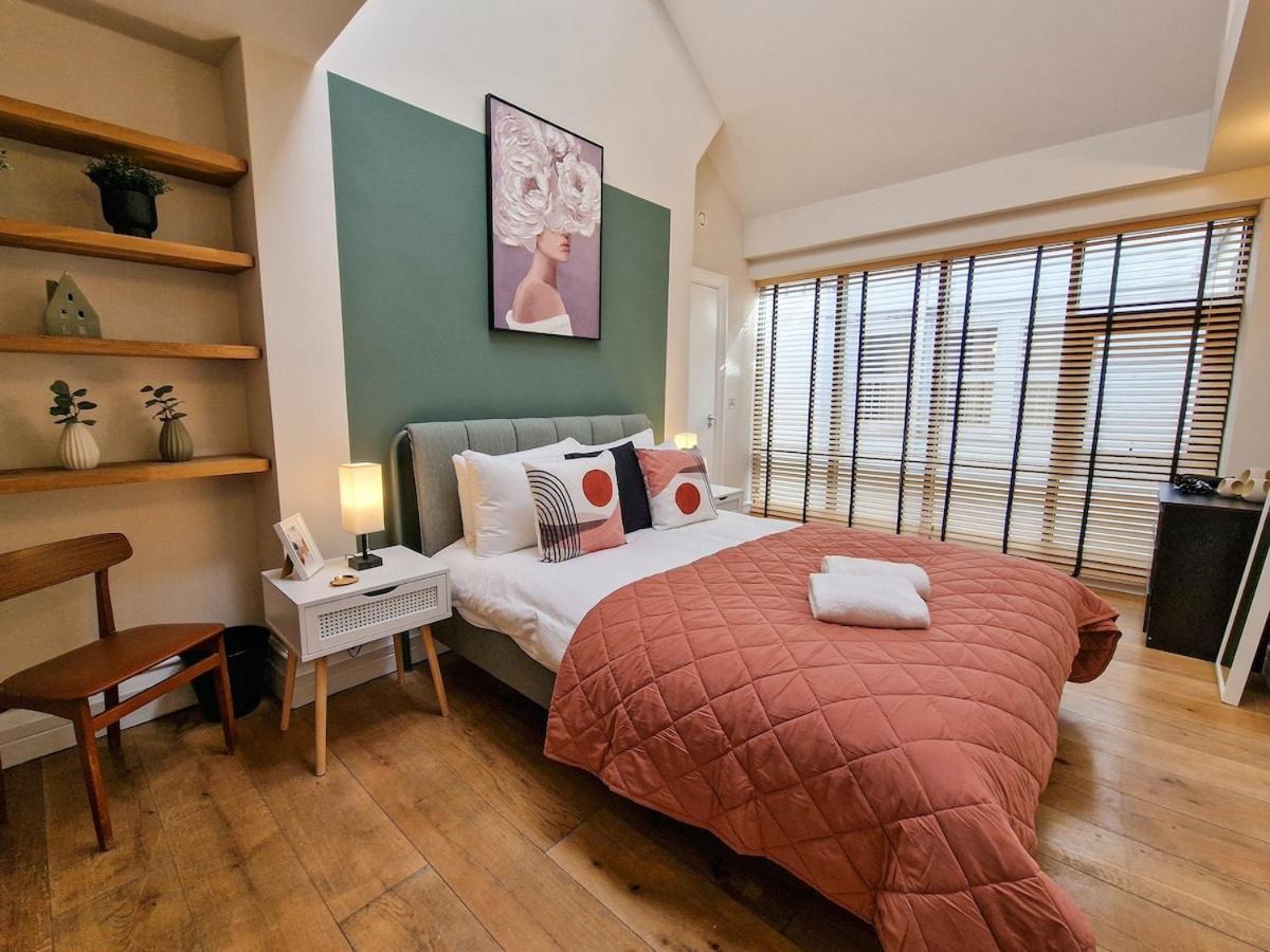 Luxury Piccadilly Duplex Flat By Superhost Holiday home *