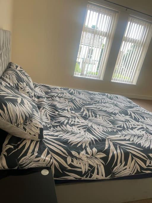 Stylish Large 3 Bedroom In Manchester