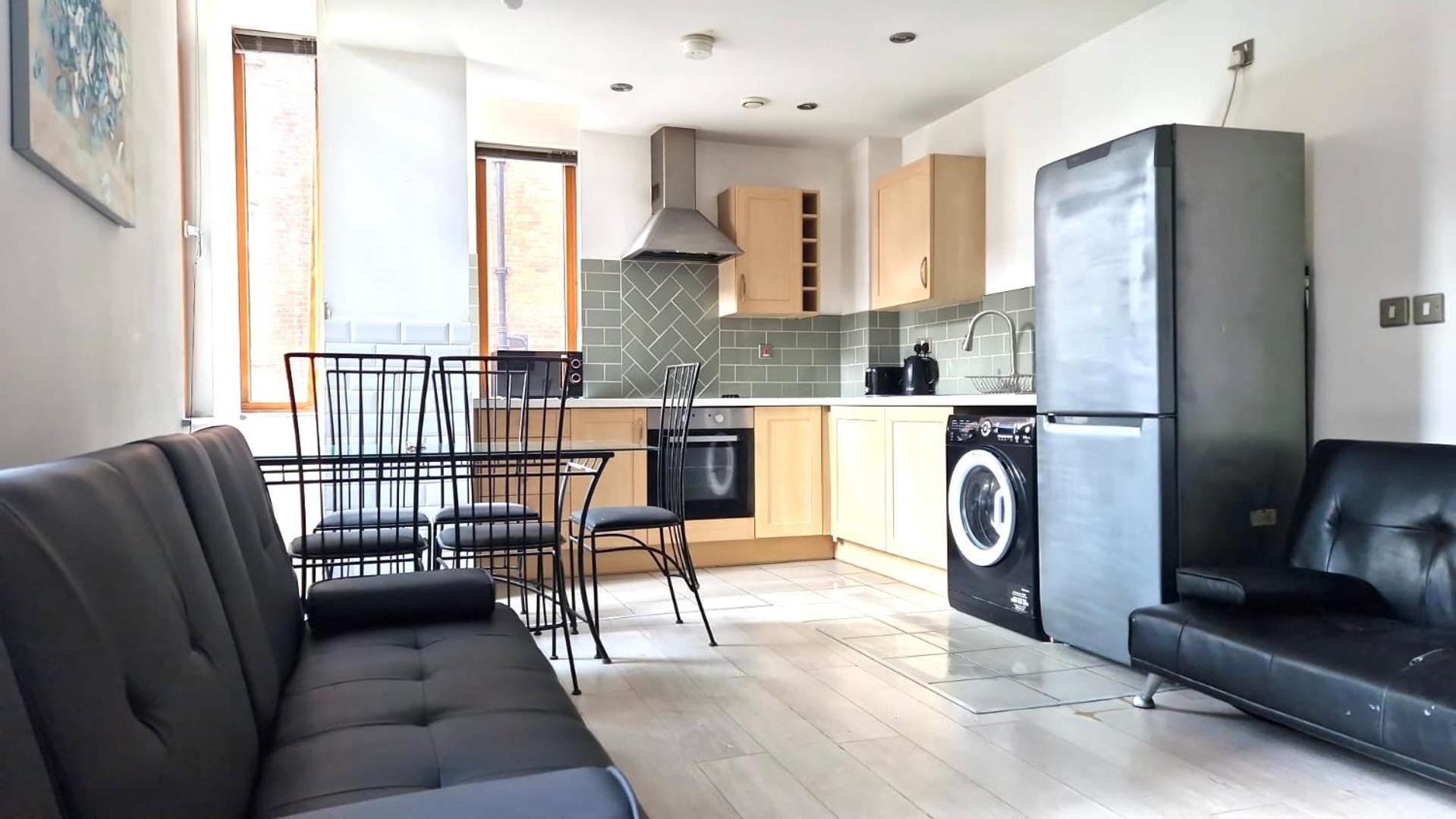 Spacious Apartment Manchester