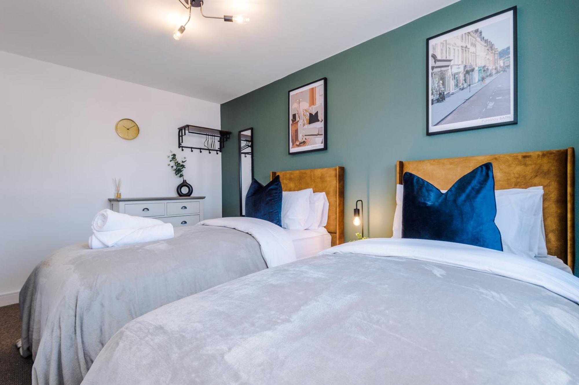 Villa Designer House: Stadium-adjacent Manchester