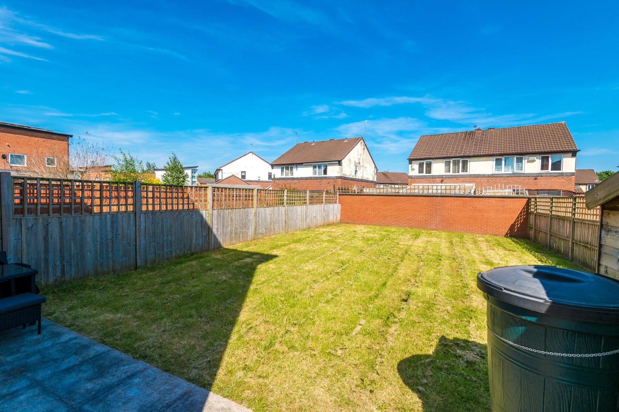 Villa Designer House: Stadium-adjacent Manchester
