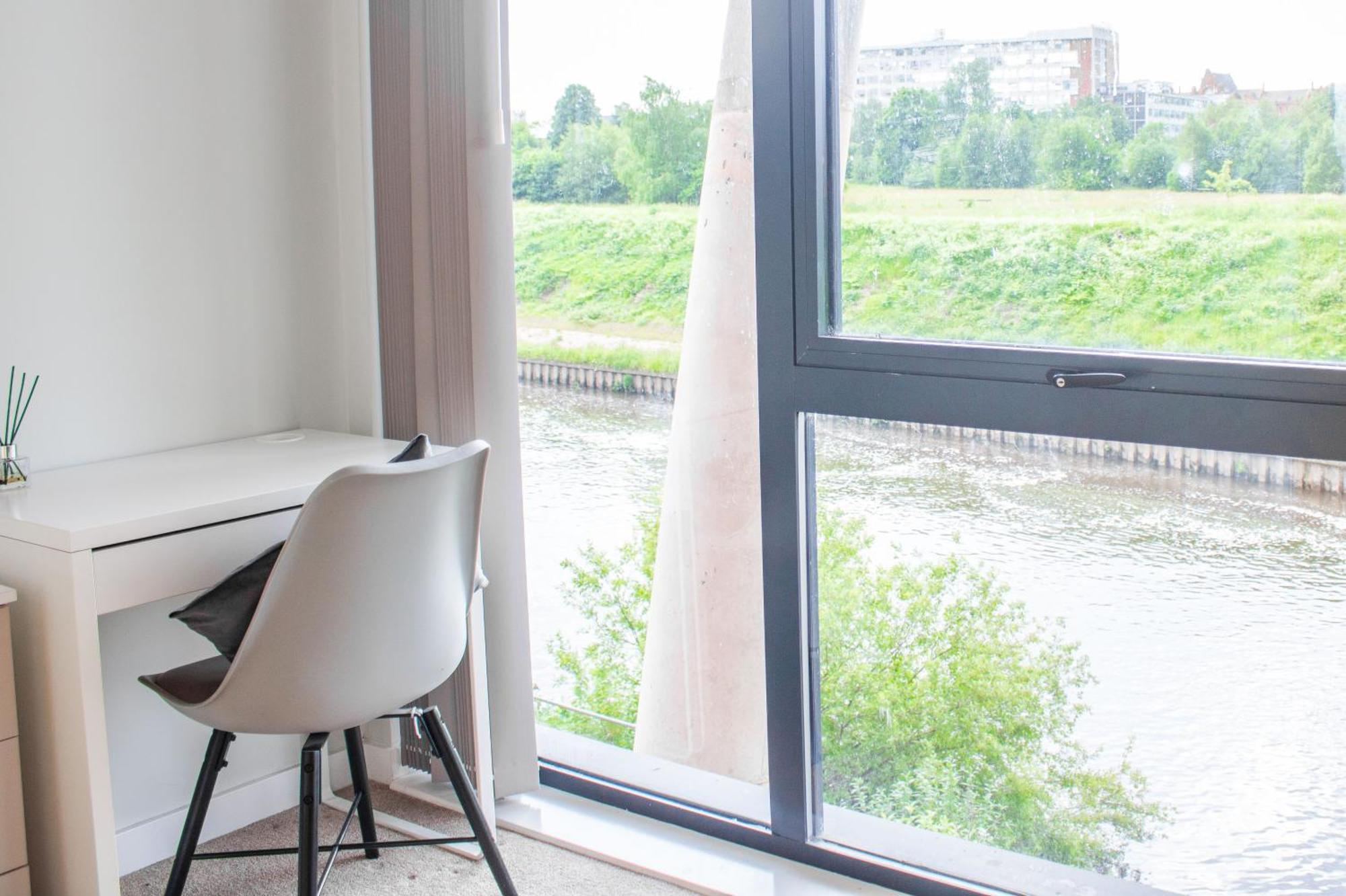 Riverside - Peaceful Escape Manchester