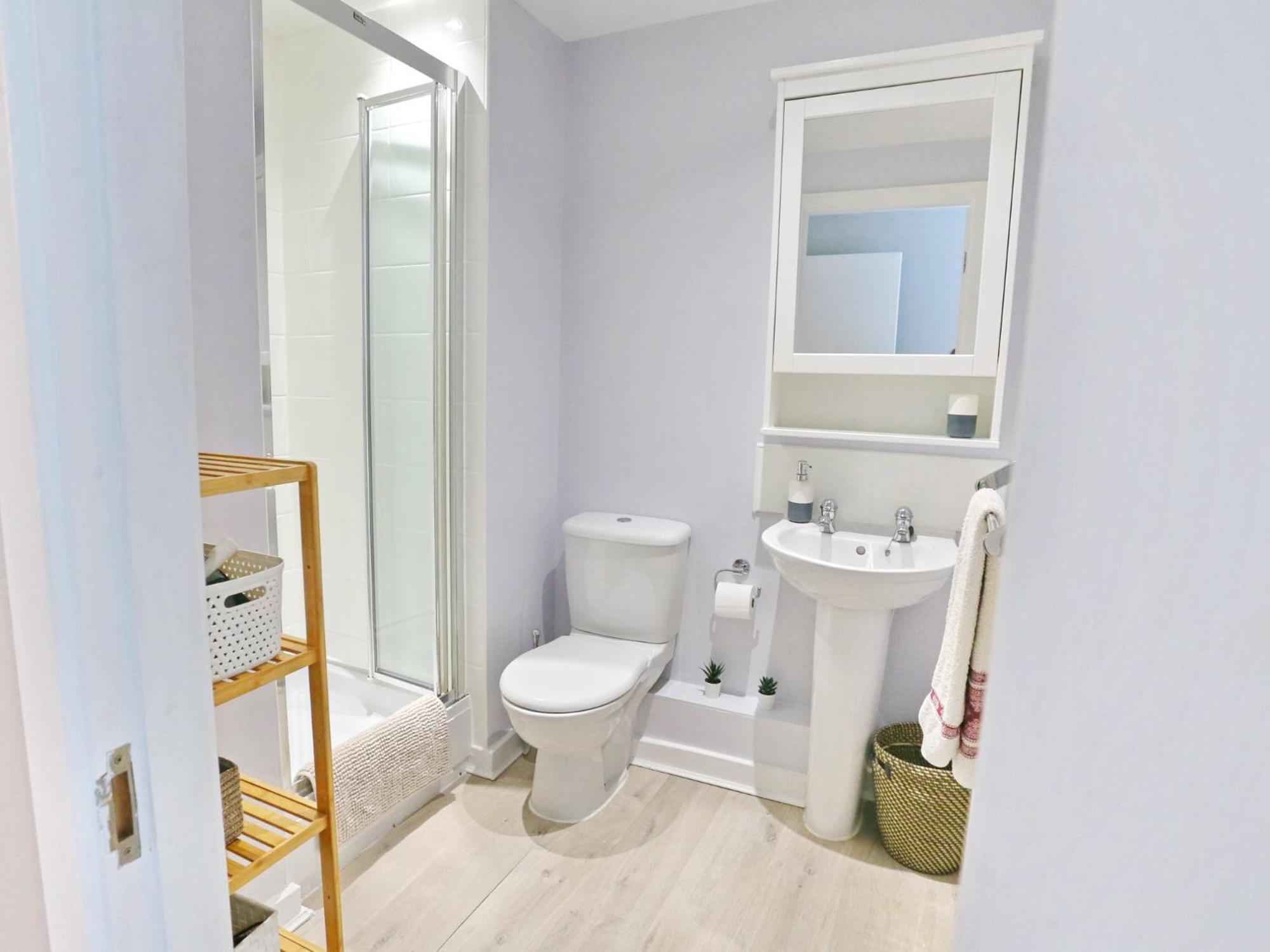 Apartment Pass The Keys Stylish Flat With Parking Close To Coop Arena Manchester