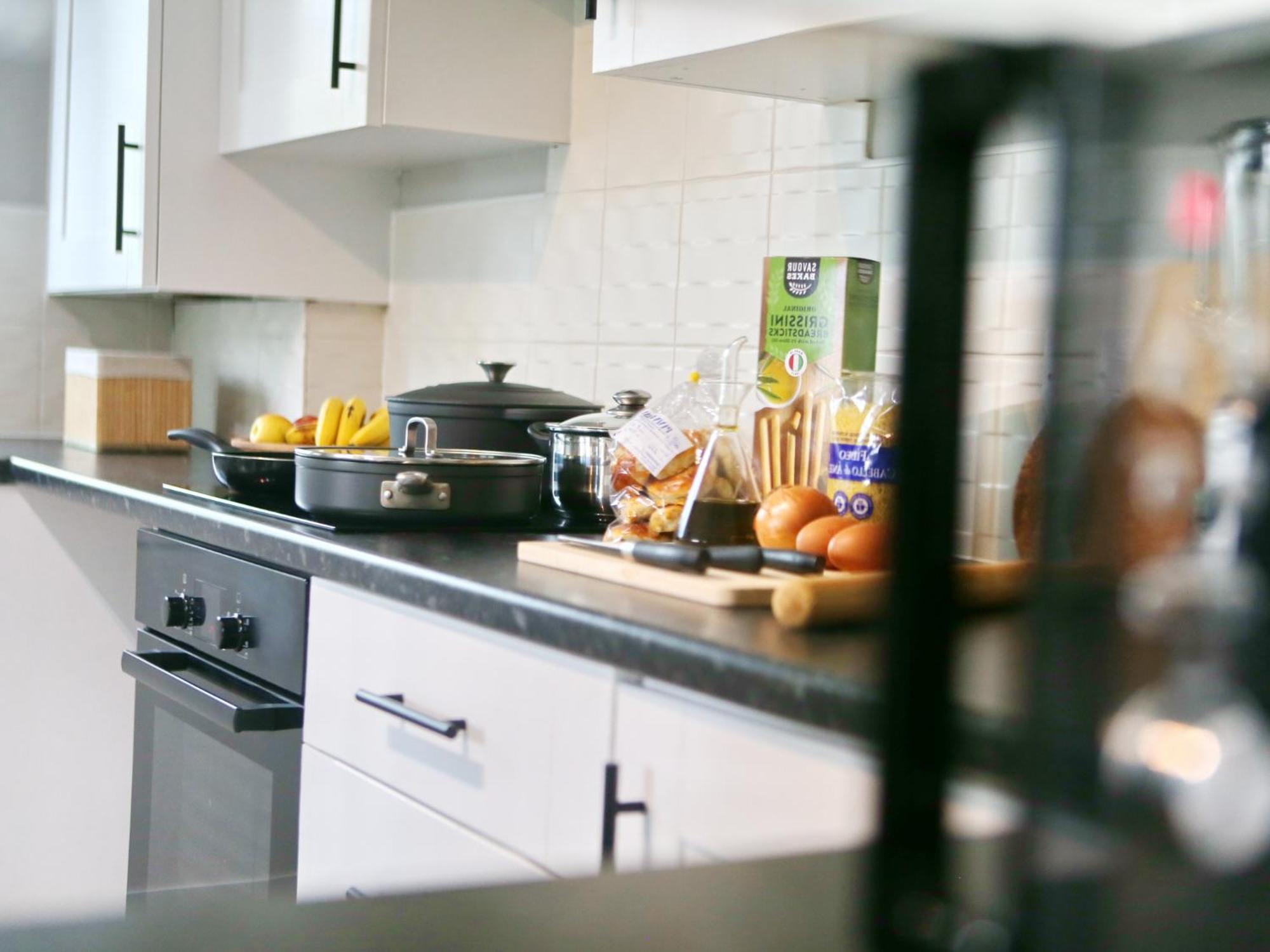 Apartment Pass The Keys Stylish Flat With Parking Close To Coop Arena *