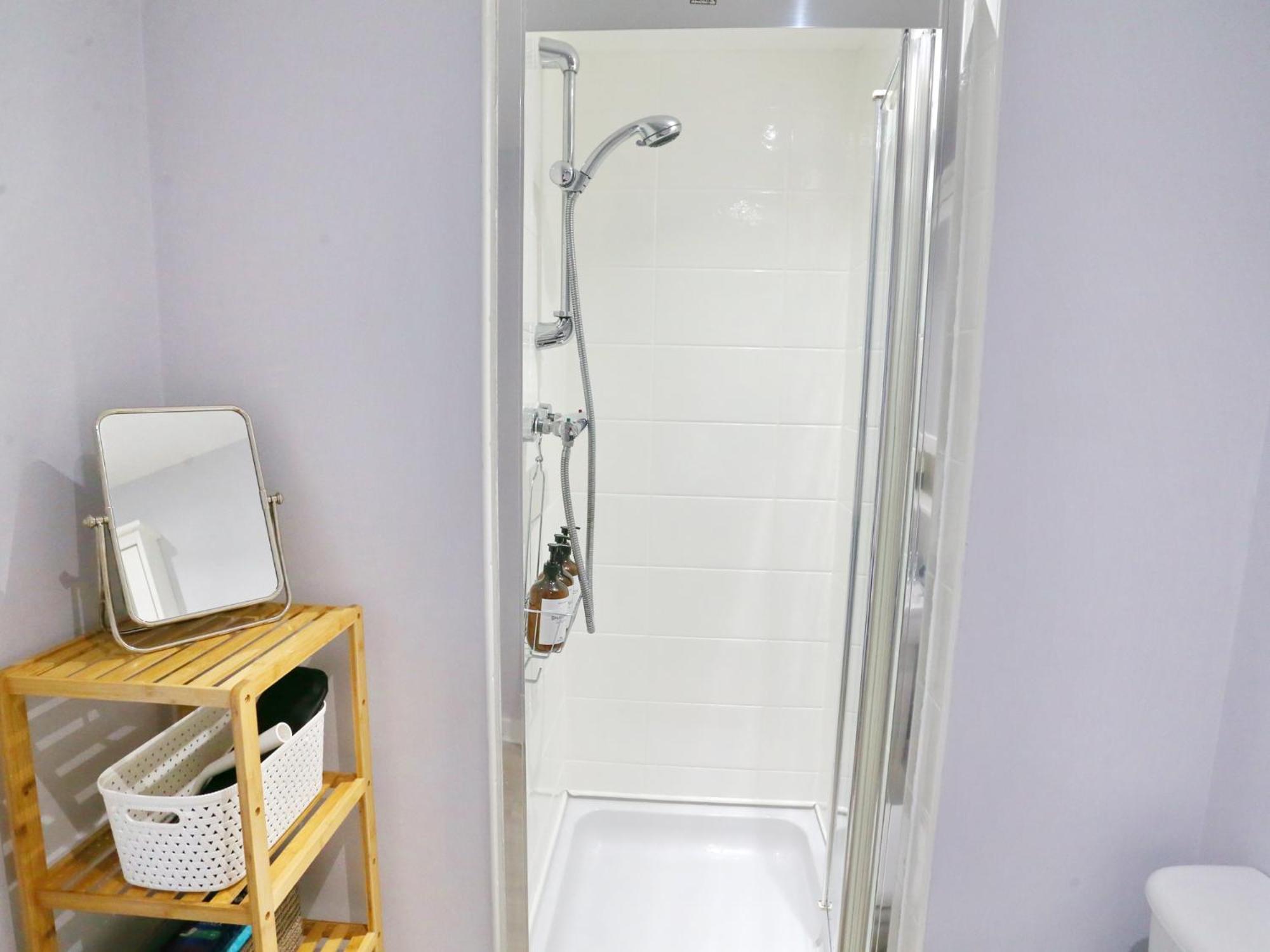 Apartment Pass The Keys Stylish Flat With Parking Close To Coop Arena Manchester