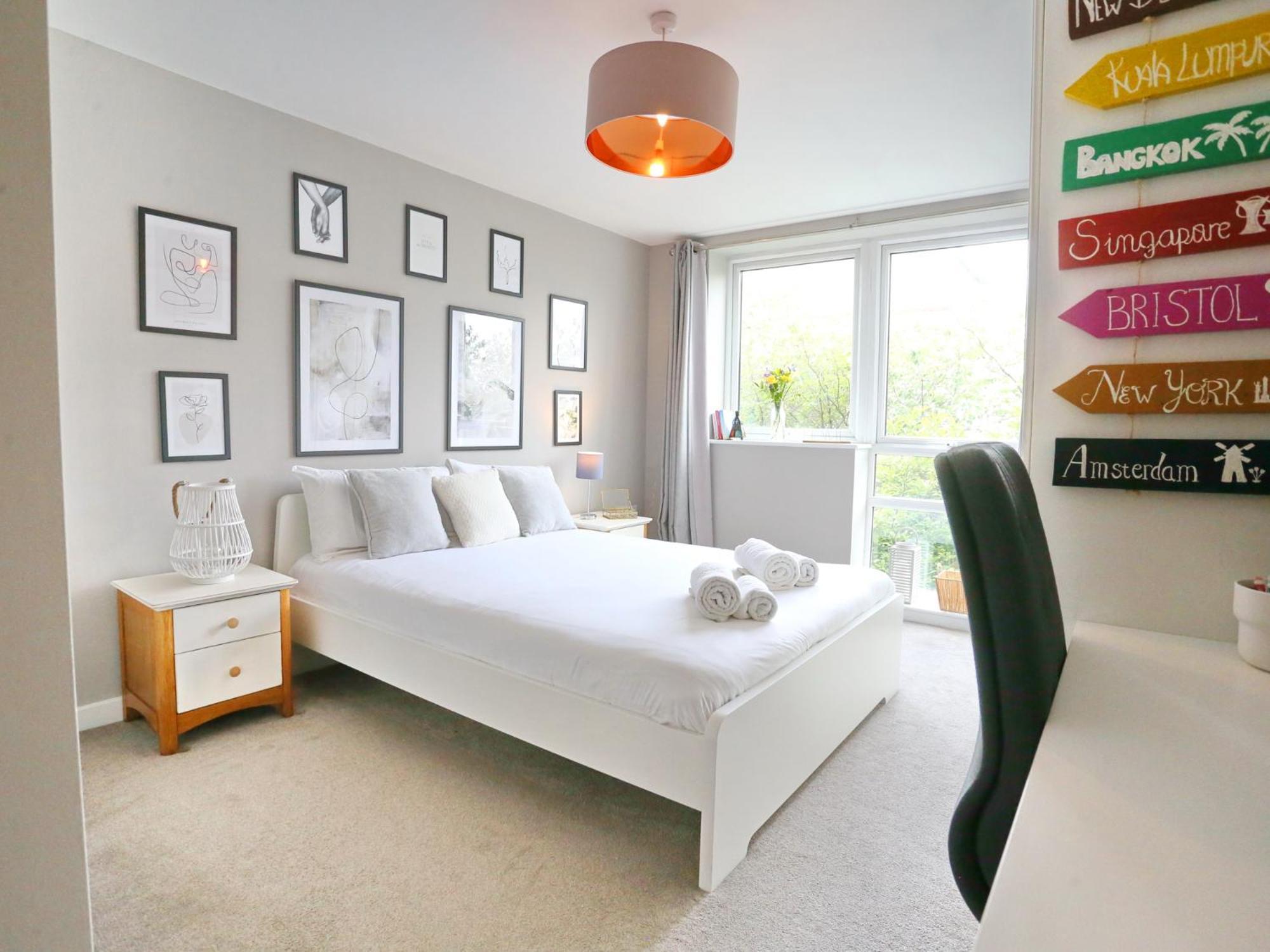 Apartment Pass The Keys Stylish Flat With Parking Close To Coop Arena *