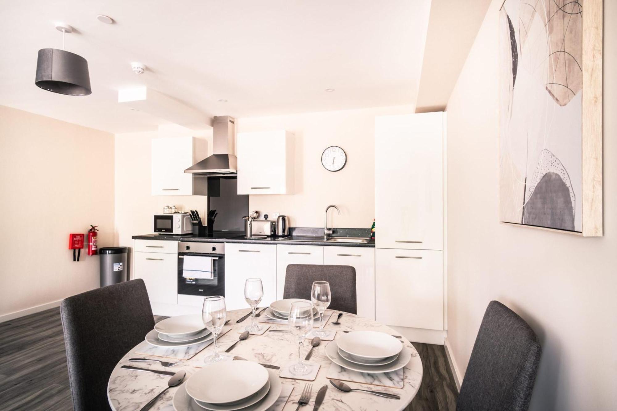 Apartment Lovely 2 Bedroom Manchester