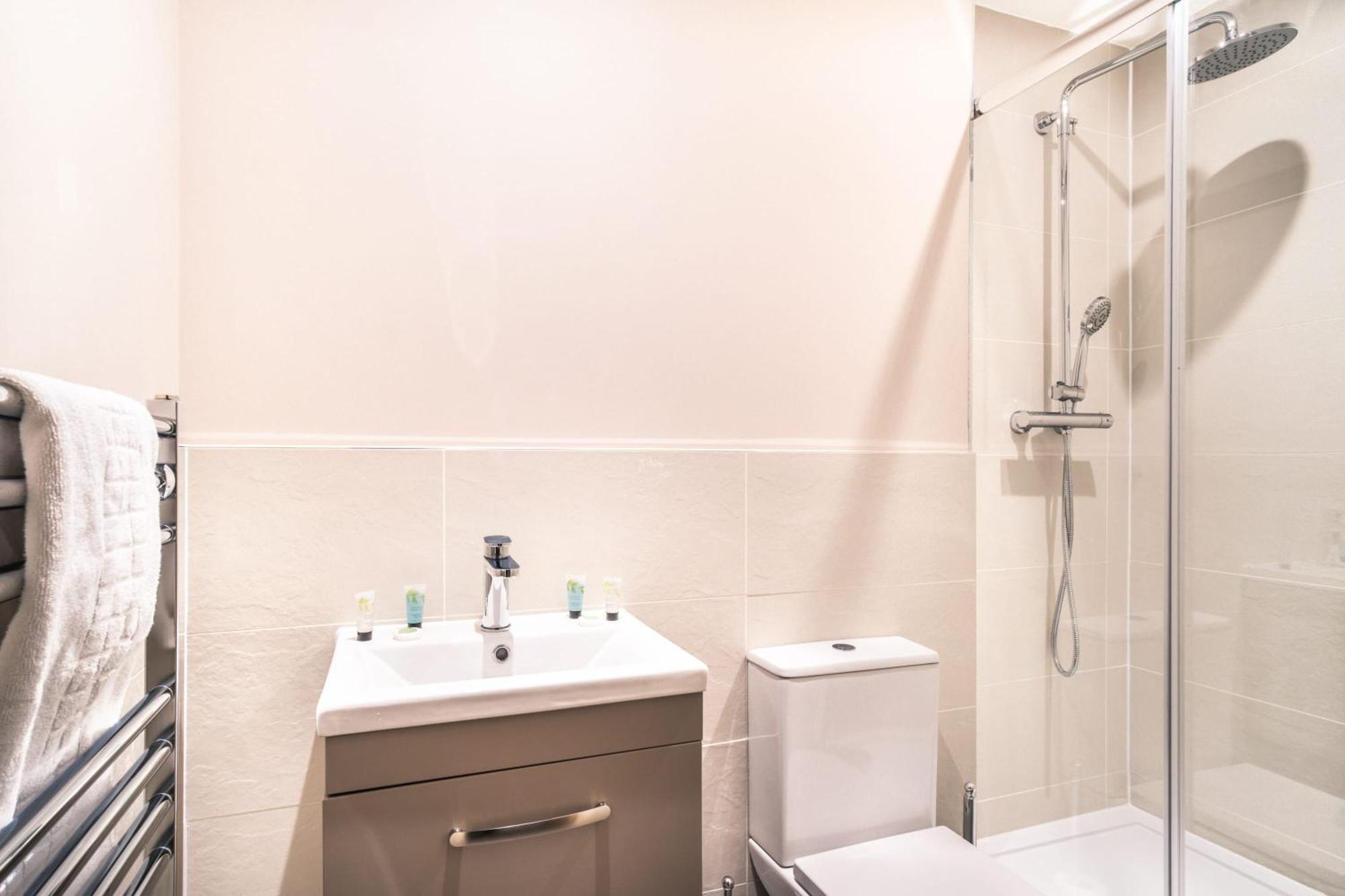 Lovely 2 Bedroom Apartment Manchester