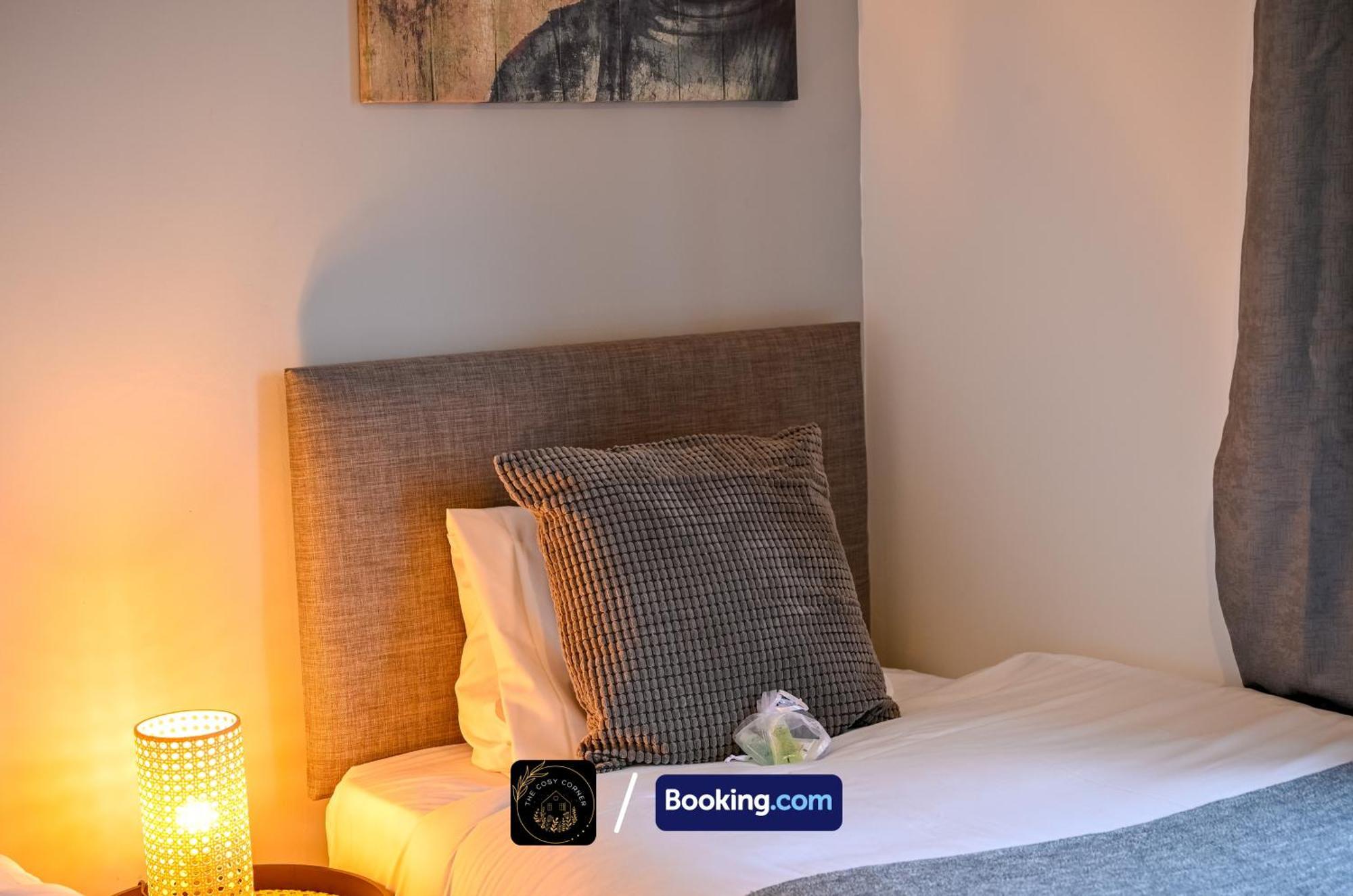 The Cosy Corner Centre House *