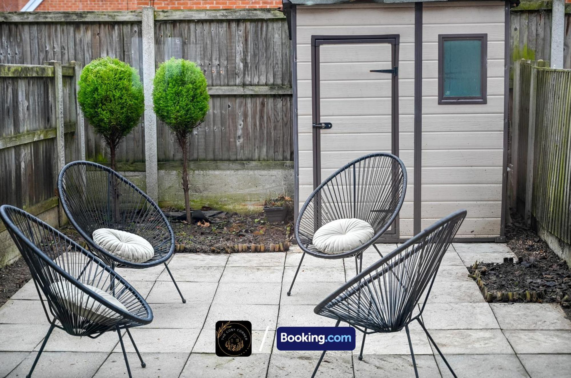 The Cosy Corner Centre House *