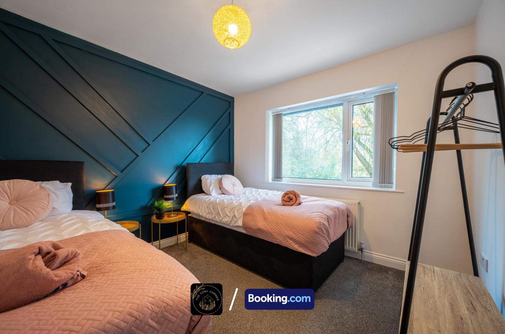 Cosy Corner: 3-bedroom House With Garden And Free Parking Apartment