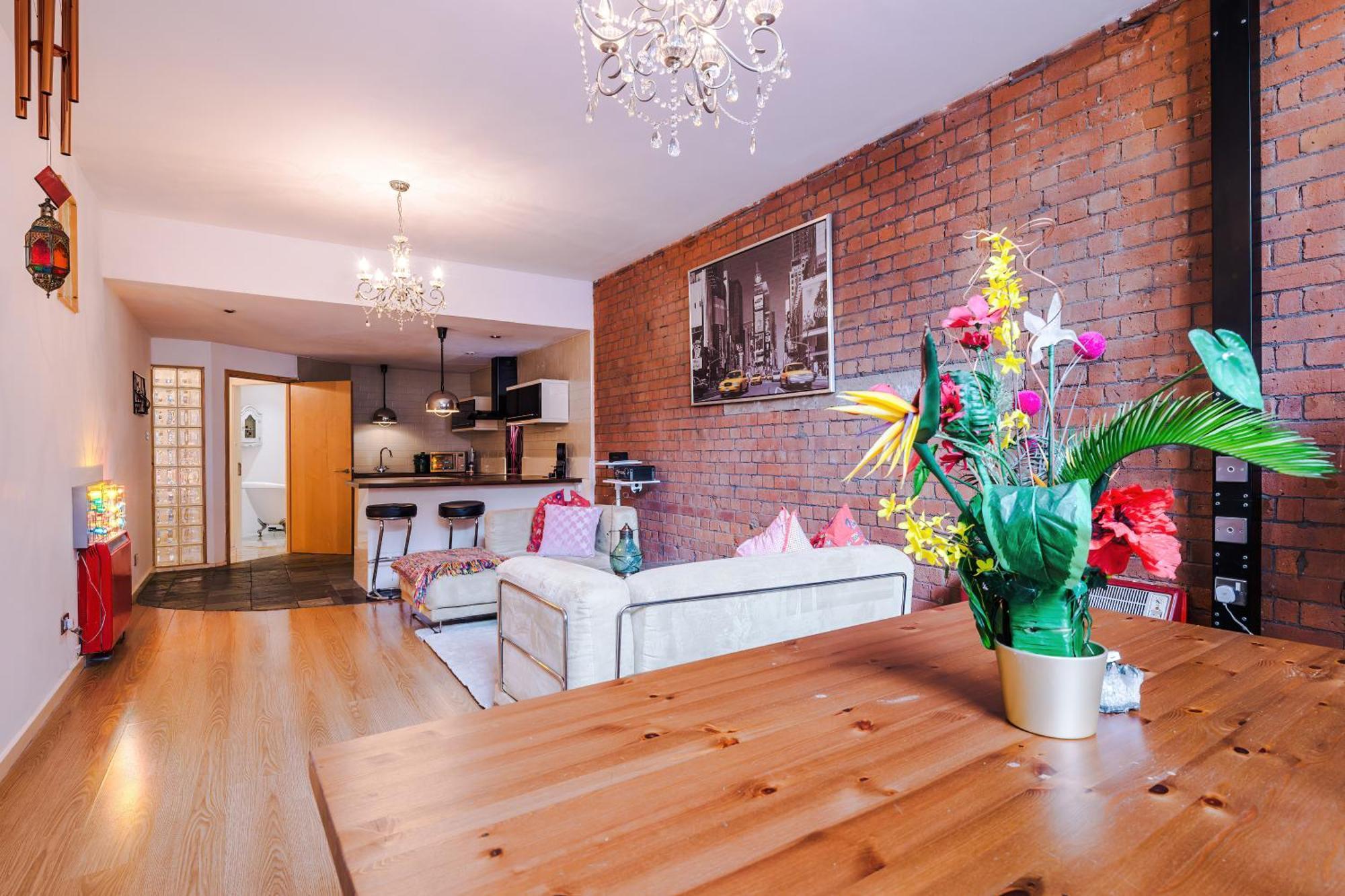 Central Northern Quarter Two Bedroom Apartment