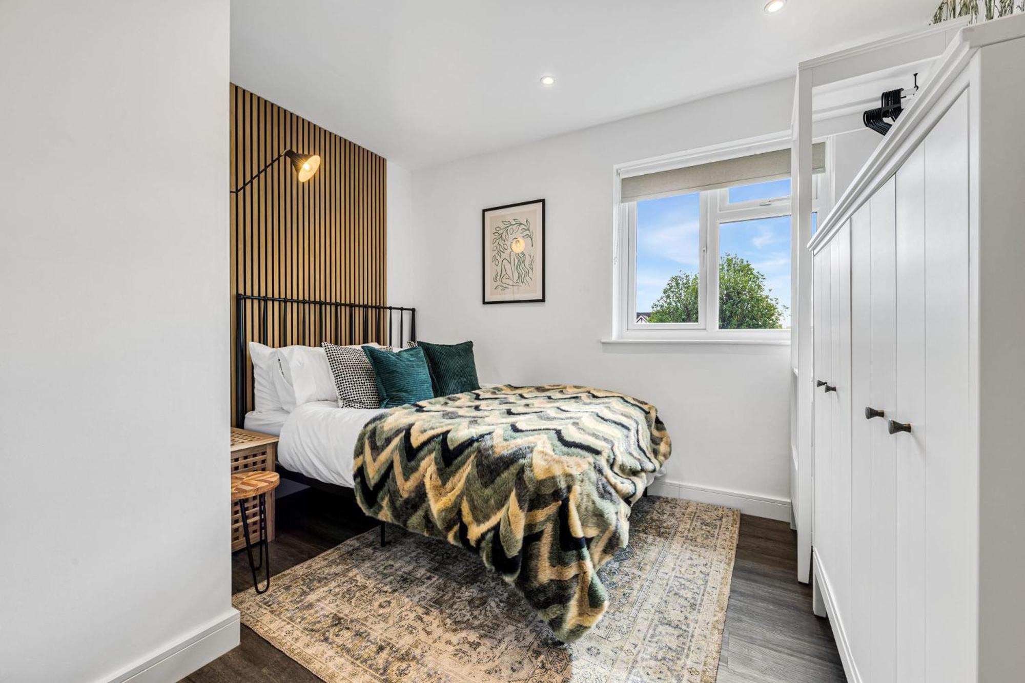 Quayside Escape- Tranquil Double In Shared With Private Free Standing Bath And Free Parking * Manchester