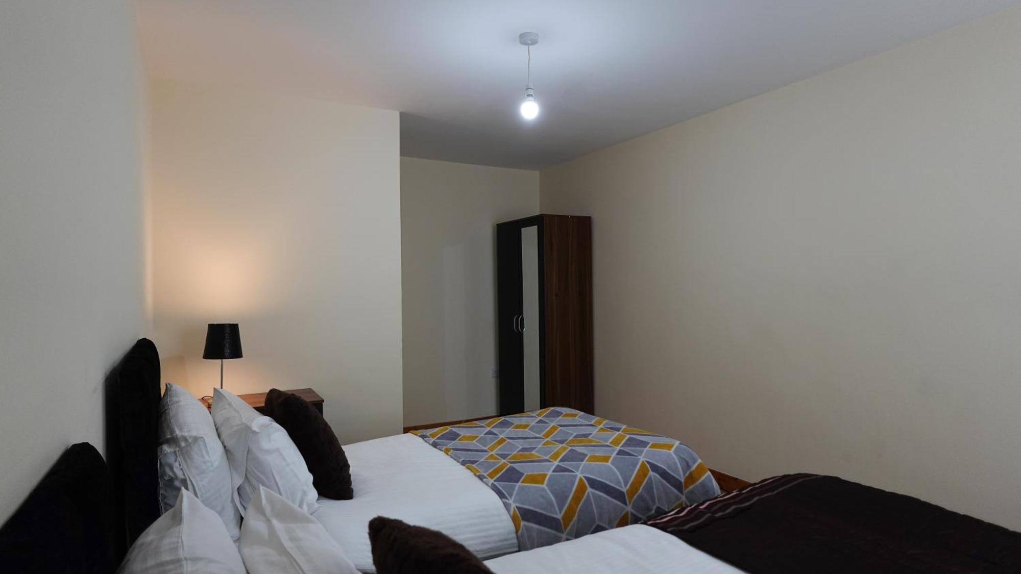 Royal Living * Manchester