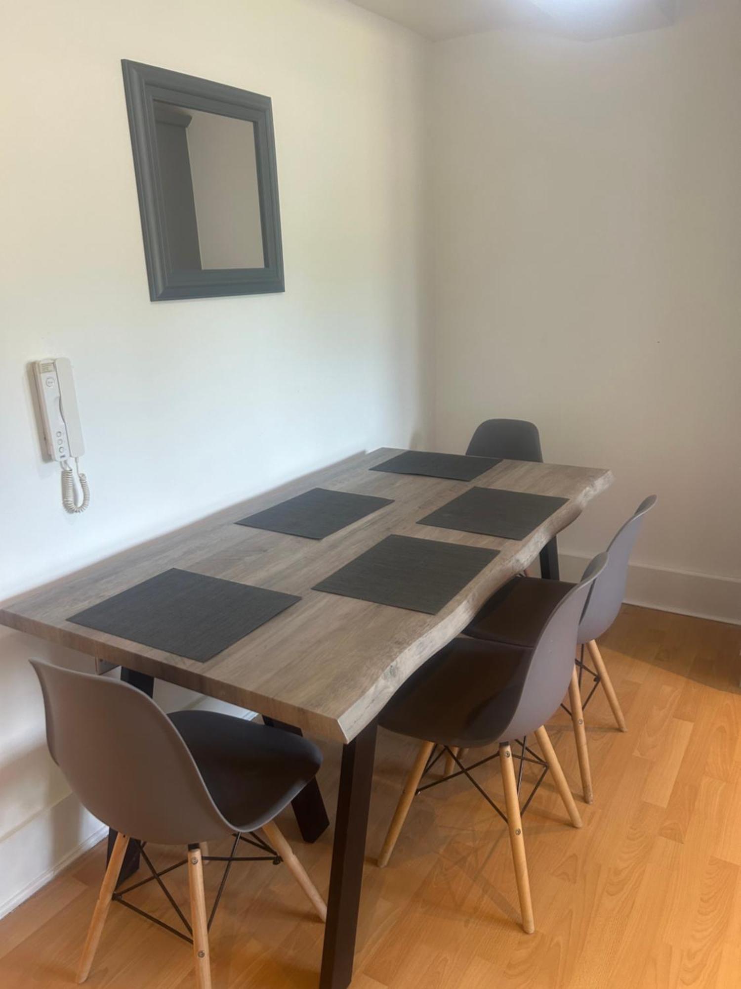 Spacious And Cosy Entire Flat *
