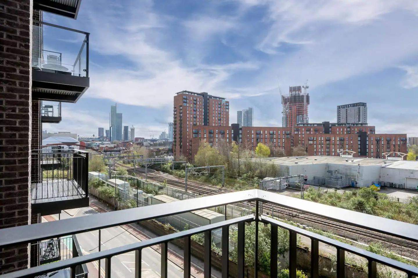 Elegant Two-bedroom * Manchester