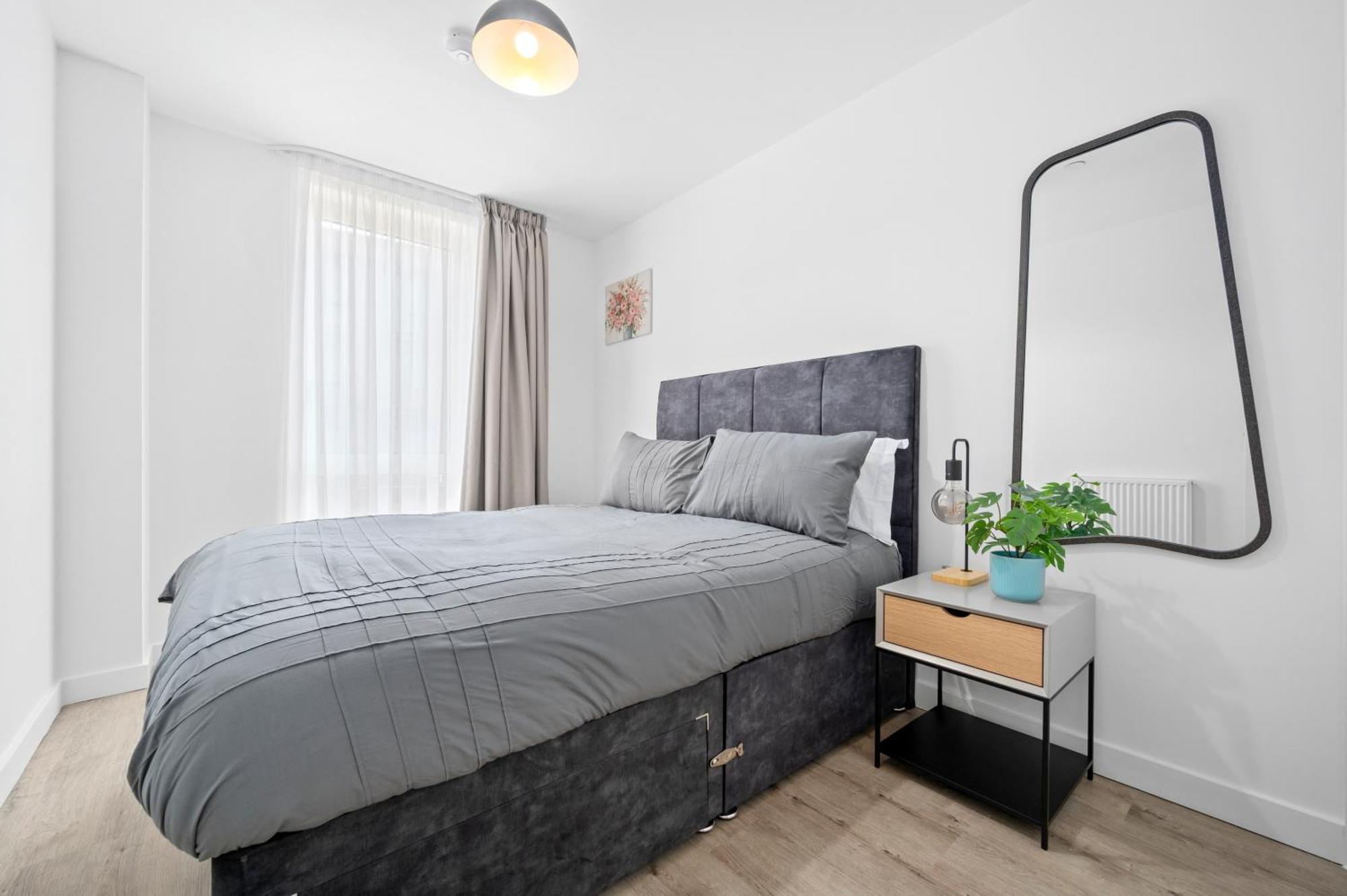 Elegant Two-bedroom * Manchester