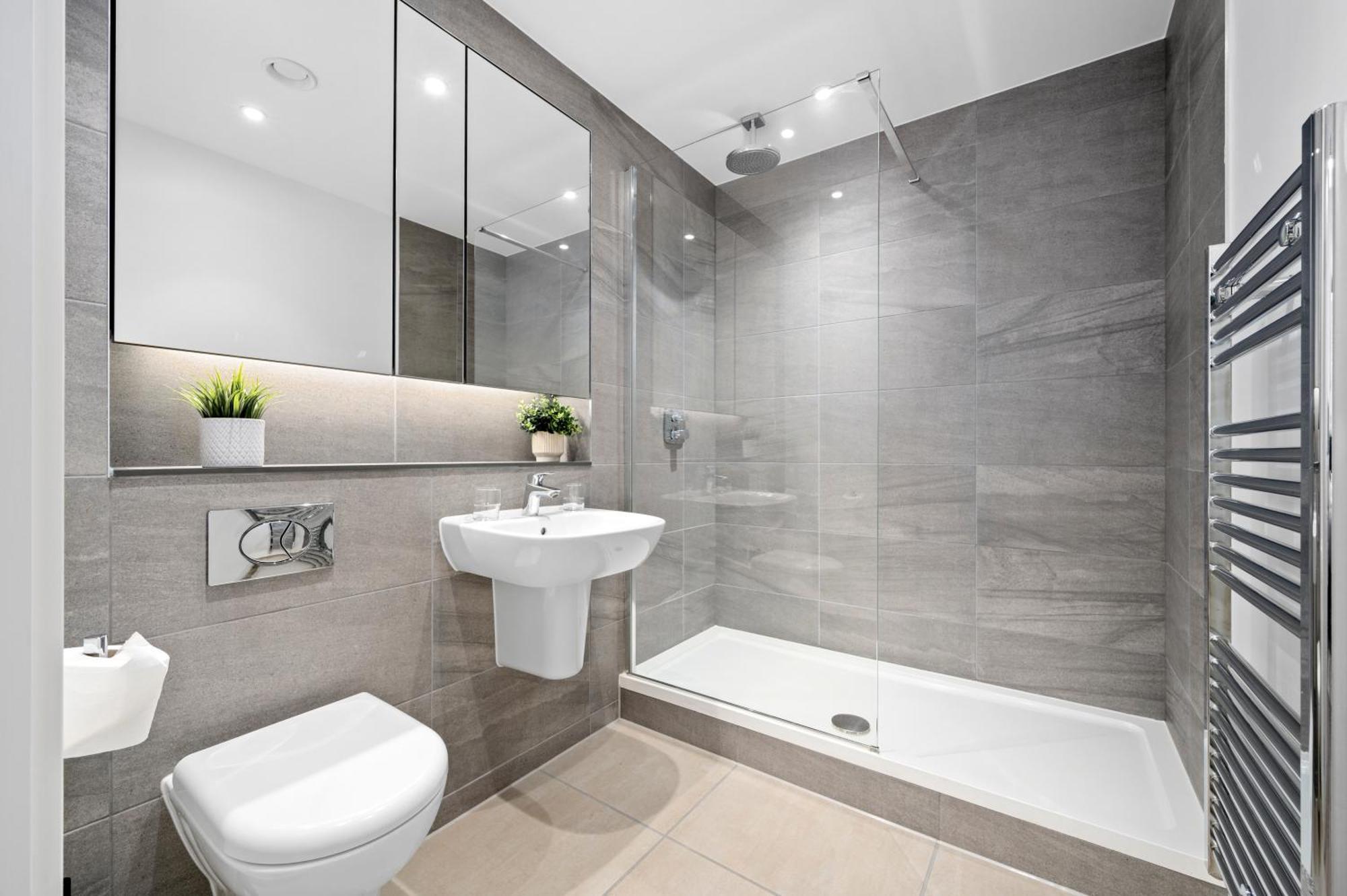 Elegant Two-bedroom Apartment