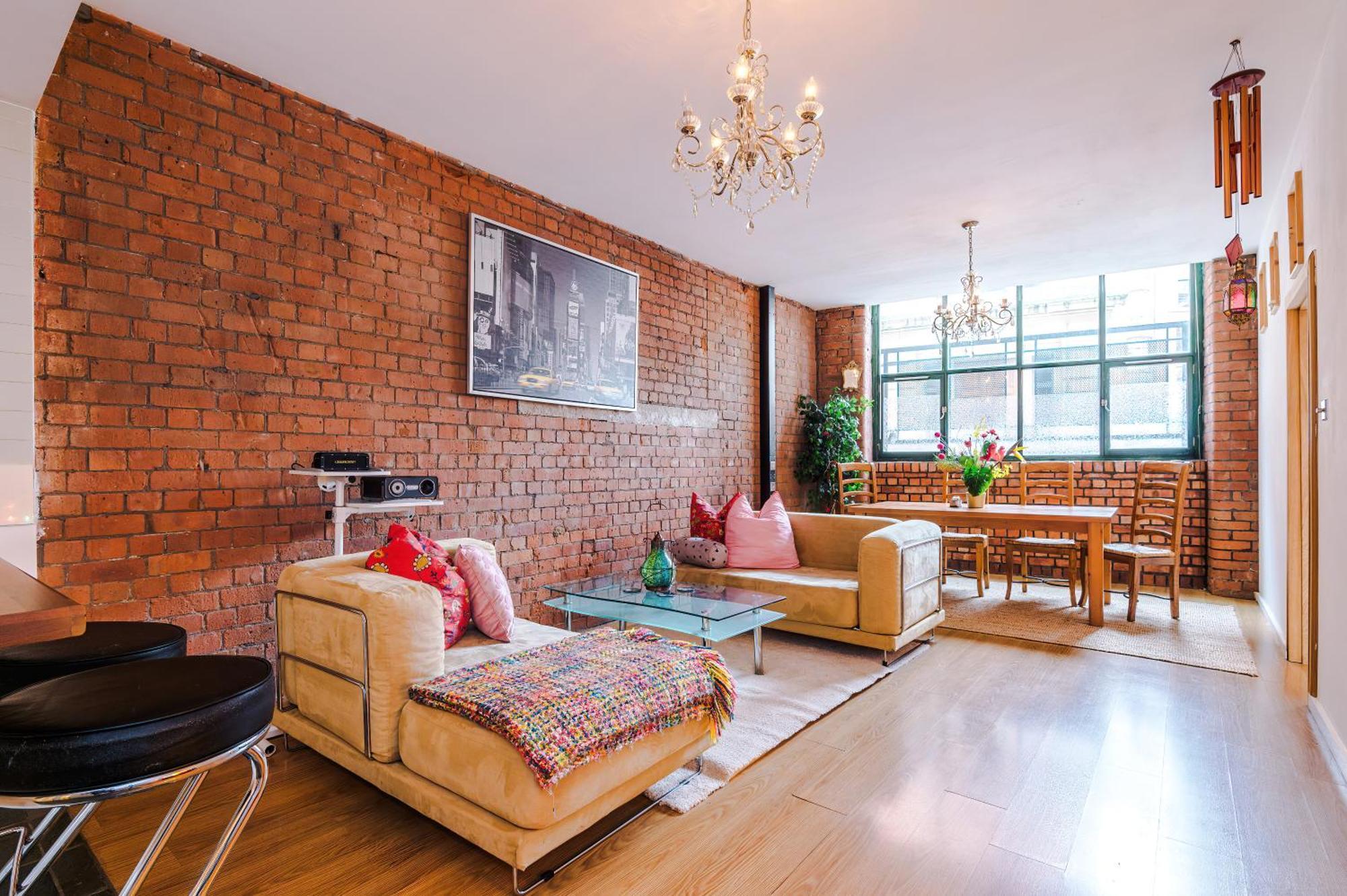 Central Northern Quarter Two Bedroom Apartment *