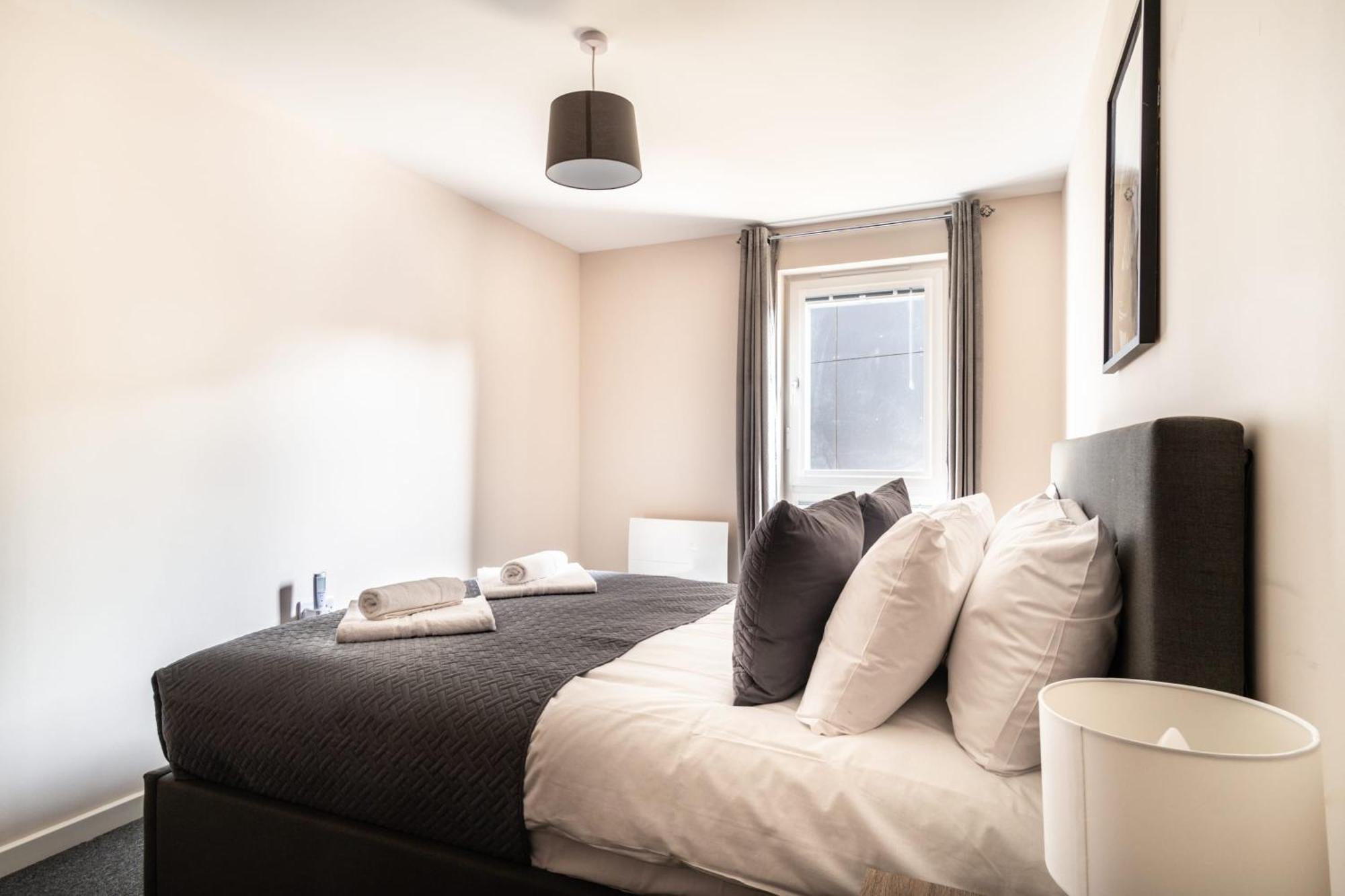 Bright & Stylish 2 Bed In * Manchester