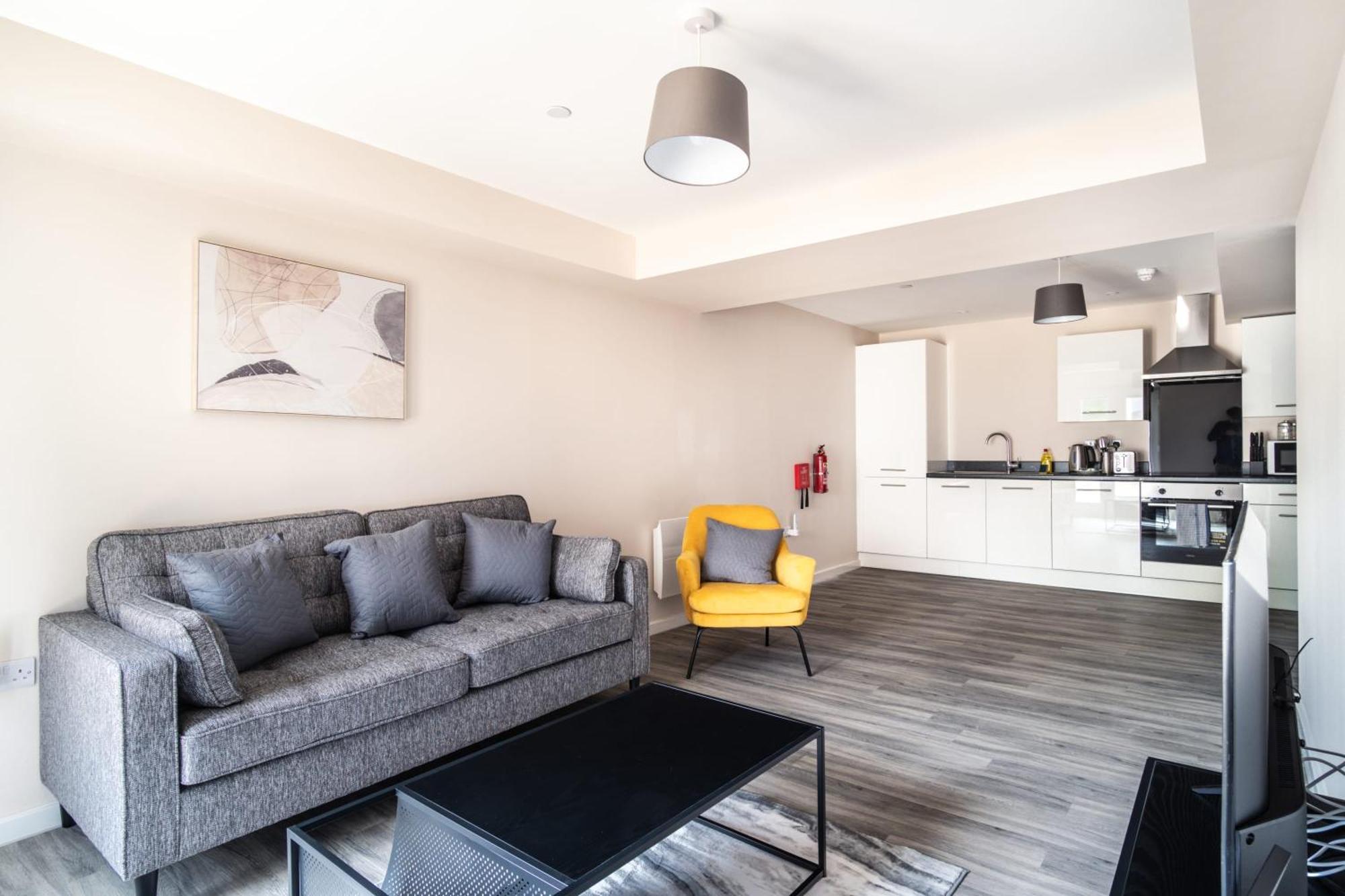 Bright & Stylish 2 Bed In *