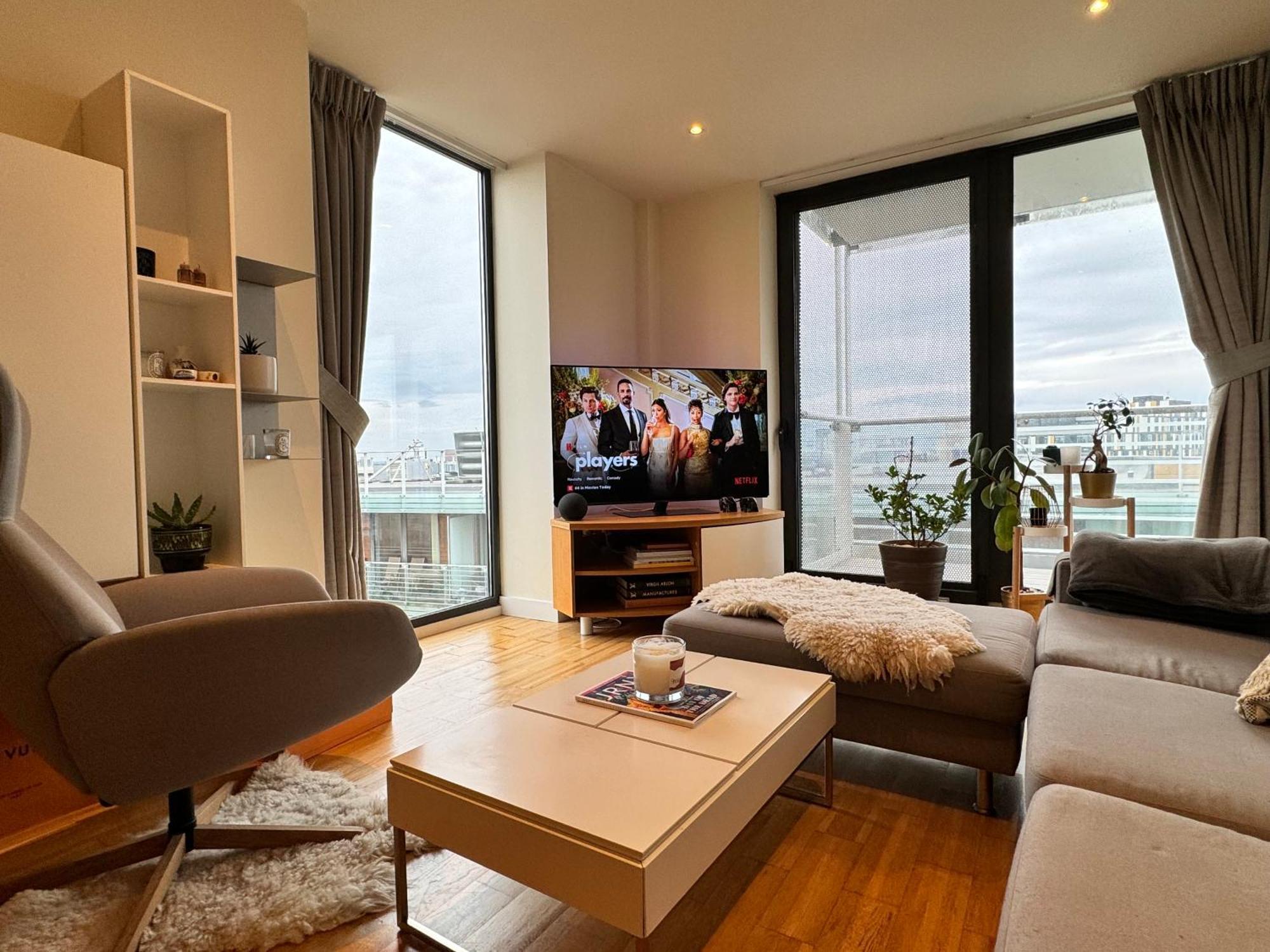 2 Bed 2 Bath Centre Apartment Manchester