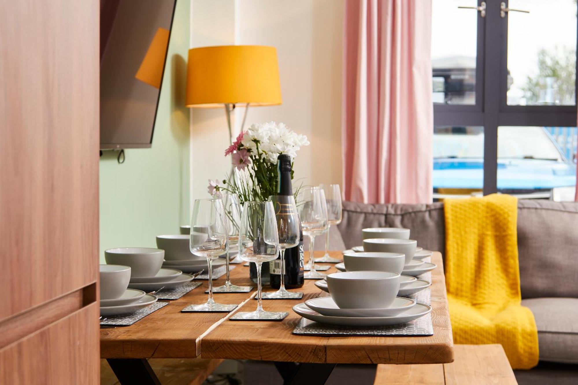 Purestay Manchester: 5-bedroom Business Haven *