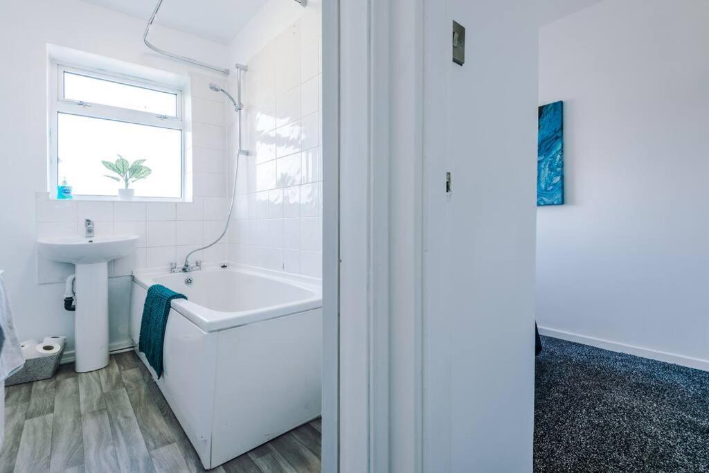 Apartment Cosy & Bright 2 Bedroom House